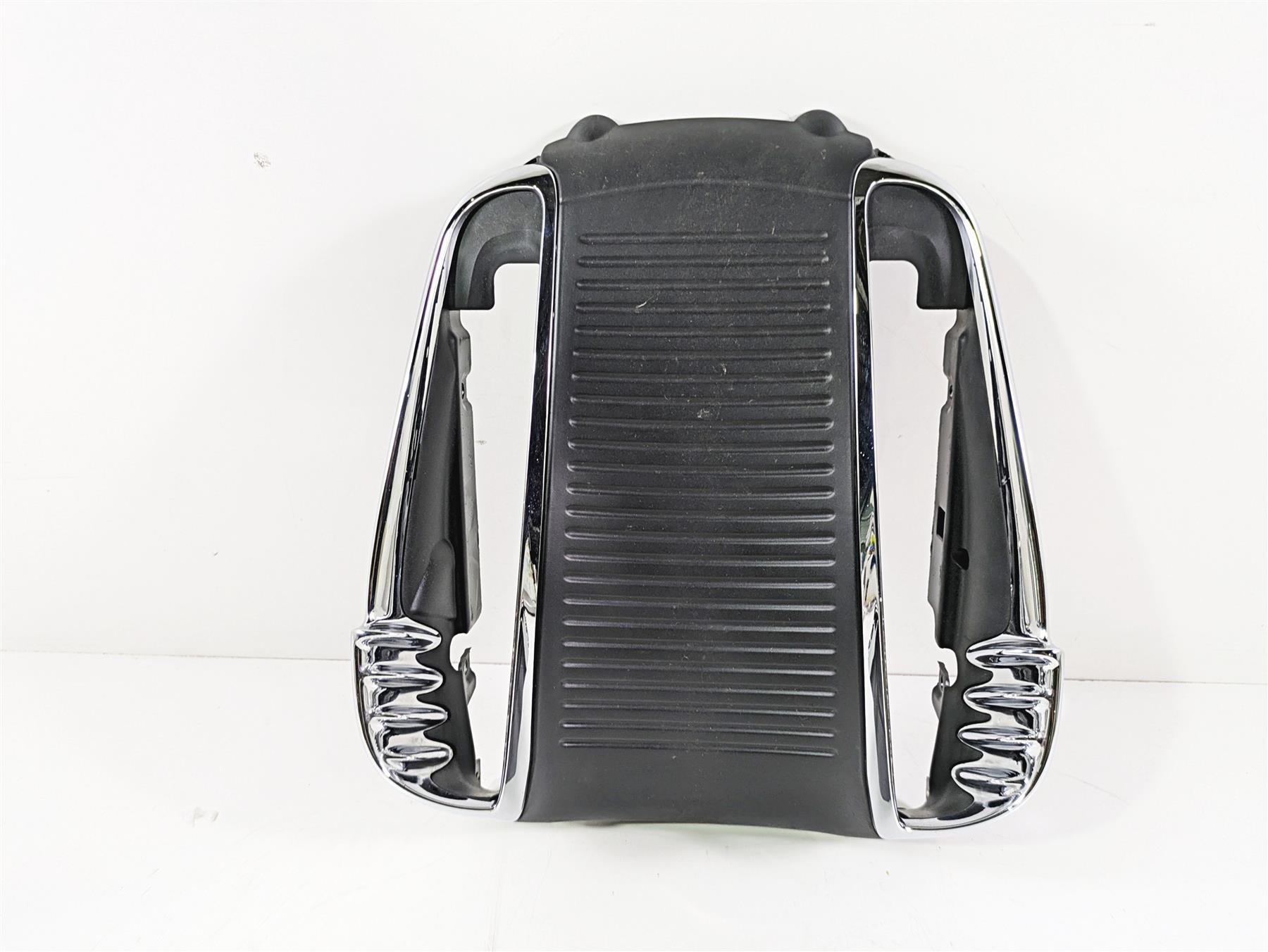 2006 Harley VRSCR Street V-Rod Radiator Center Cover Fairing 26788-01 {{ shop.shopifyCountryName }} - Mototech271