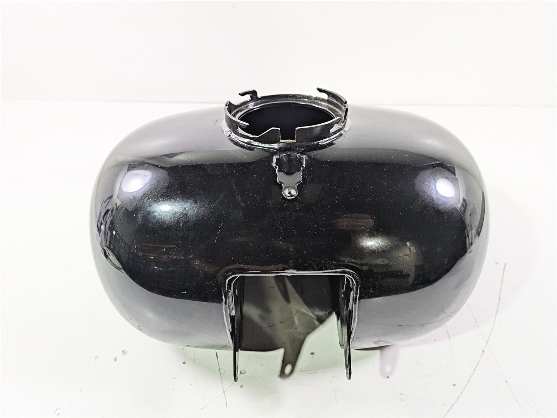 2008 Harley Touring FLHTP Electra Glide Fuel Gas Petrol Tank - No Dent 61356-08 {{ shop.shopifyCountryName }} - Mototech271