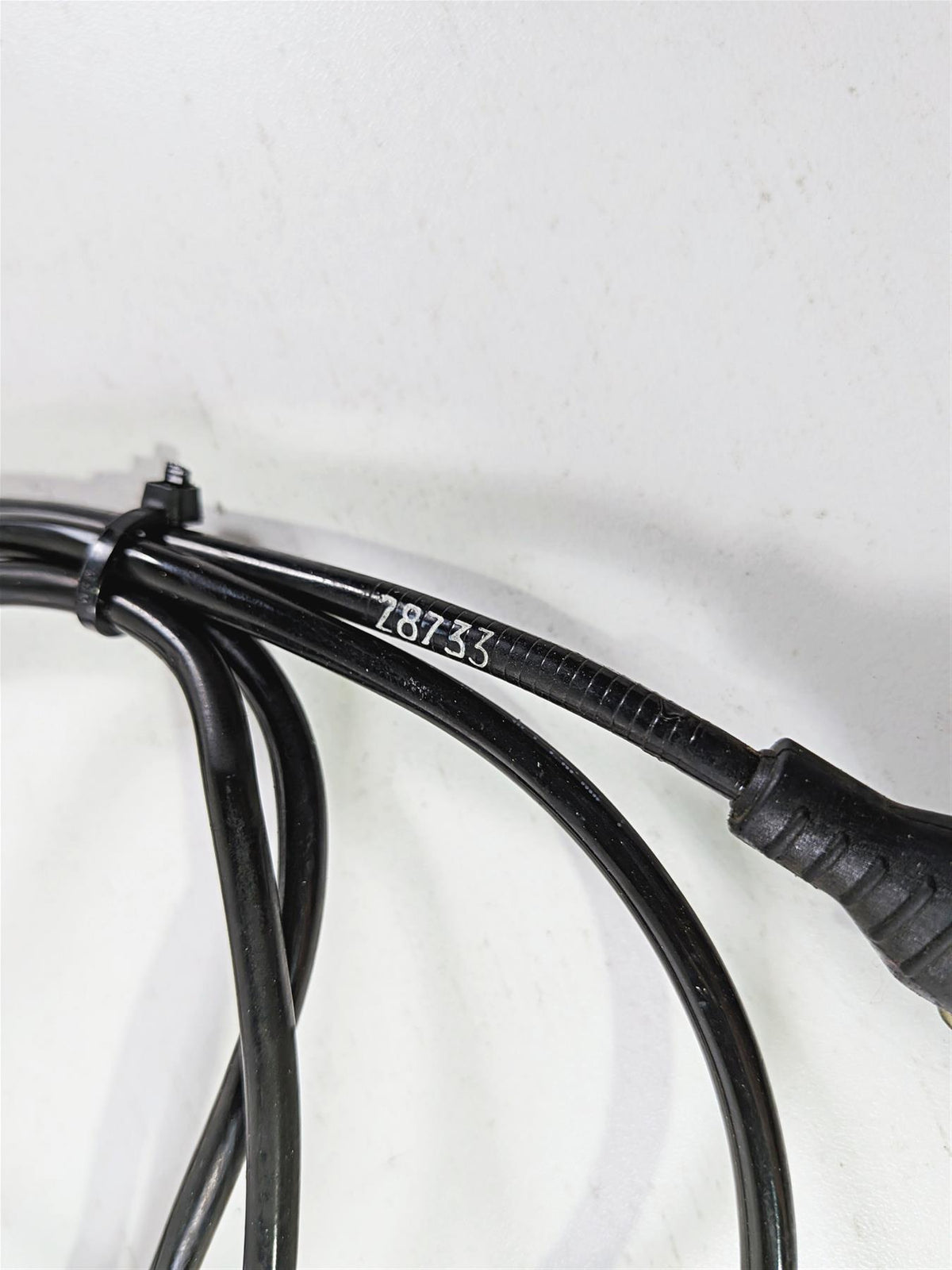 2014 Aprilia RSV4 RR Factory Front Wheel Abs Brake Speed Sensor 859792 {{ shop.shopifyCountryName }} - Mototech271
