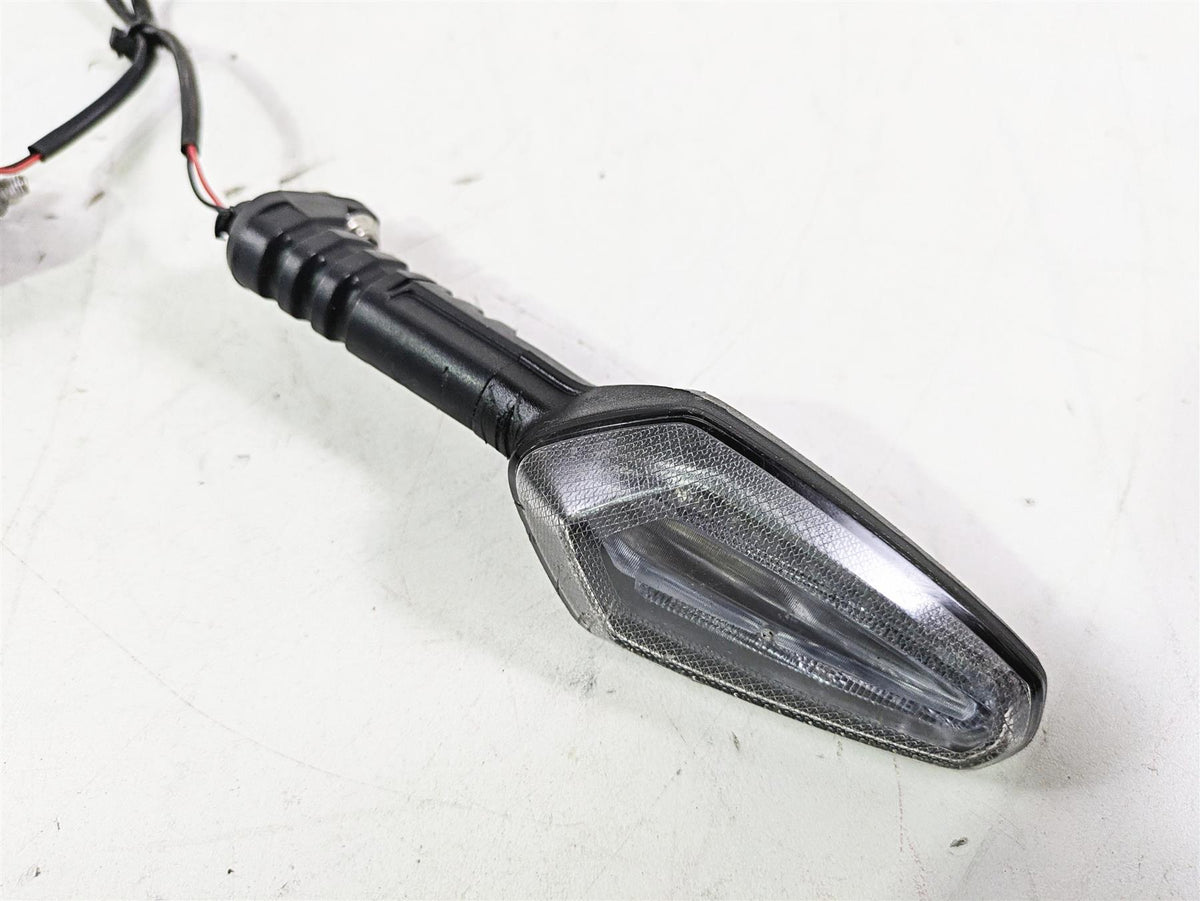2023 BMW G310R K03 Front Blinker Turn Signal Set 63138557204 {{ shop.shopifyCountryName }} - Mototech271