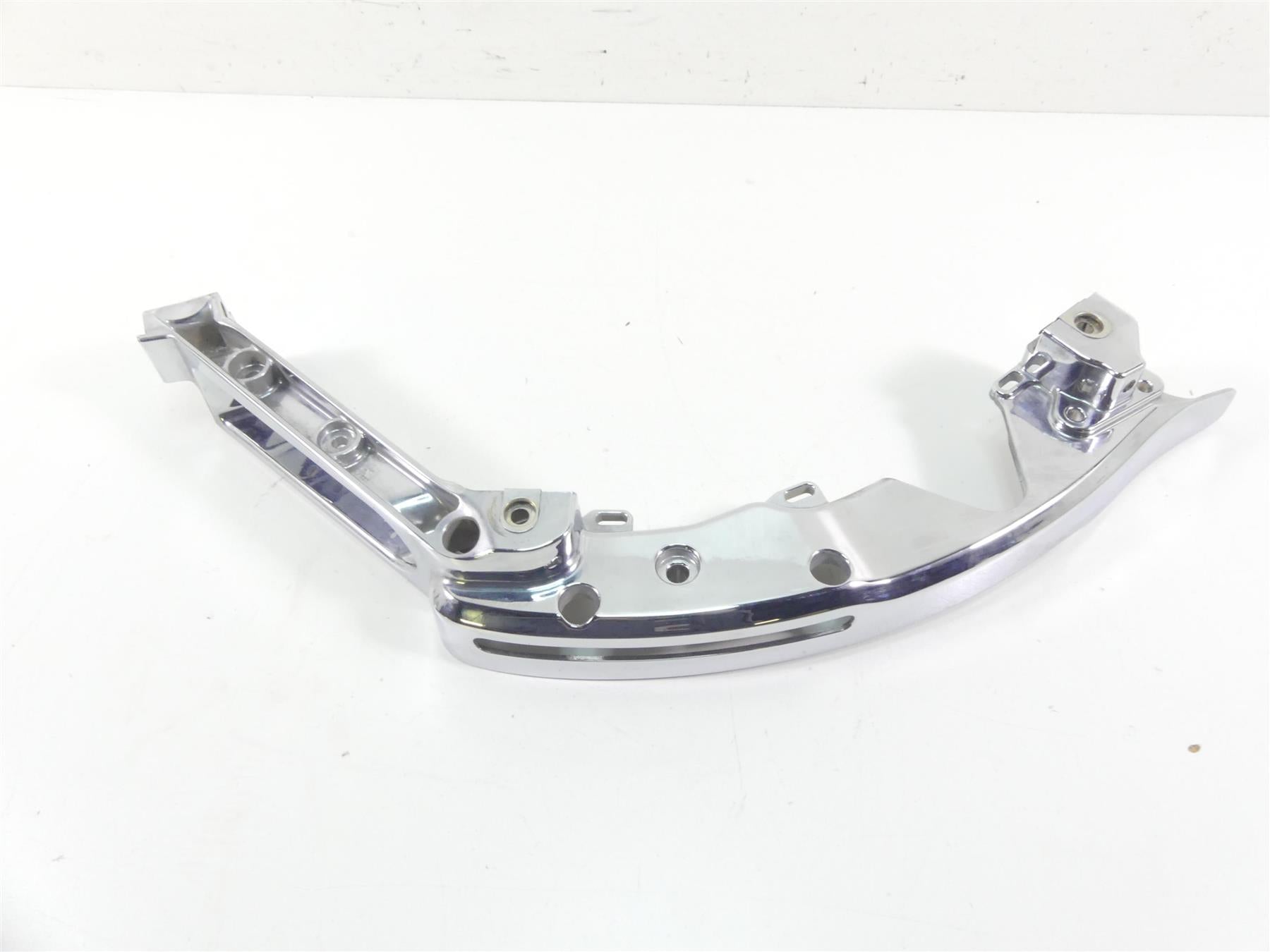 2014 Harley Touring FLHTK Electra Glide Left Saddlebag Chrome Mount 90200503 {{ shop.shopifyCountryName }} - Mototech271