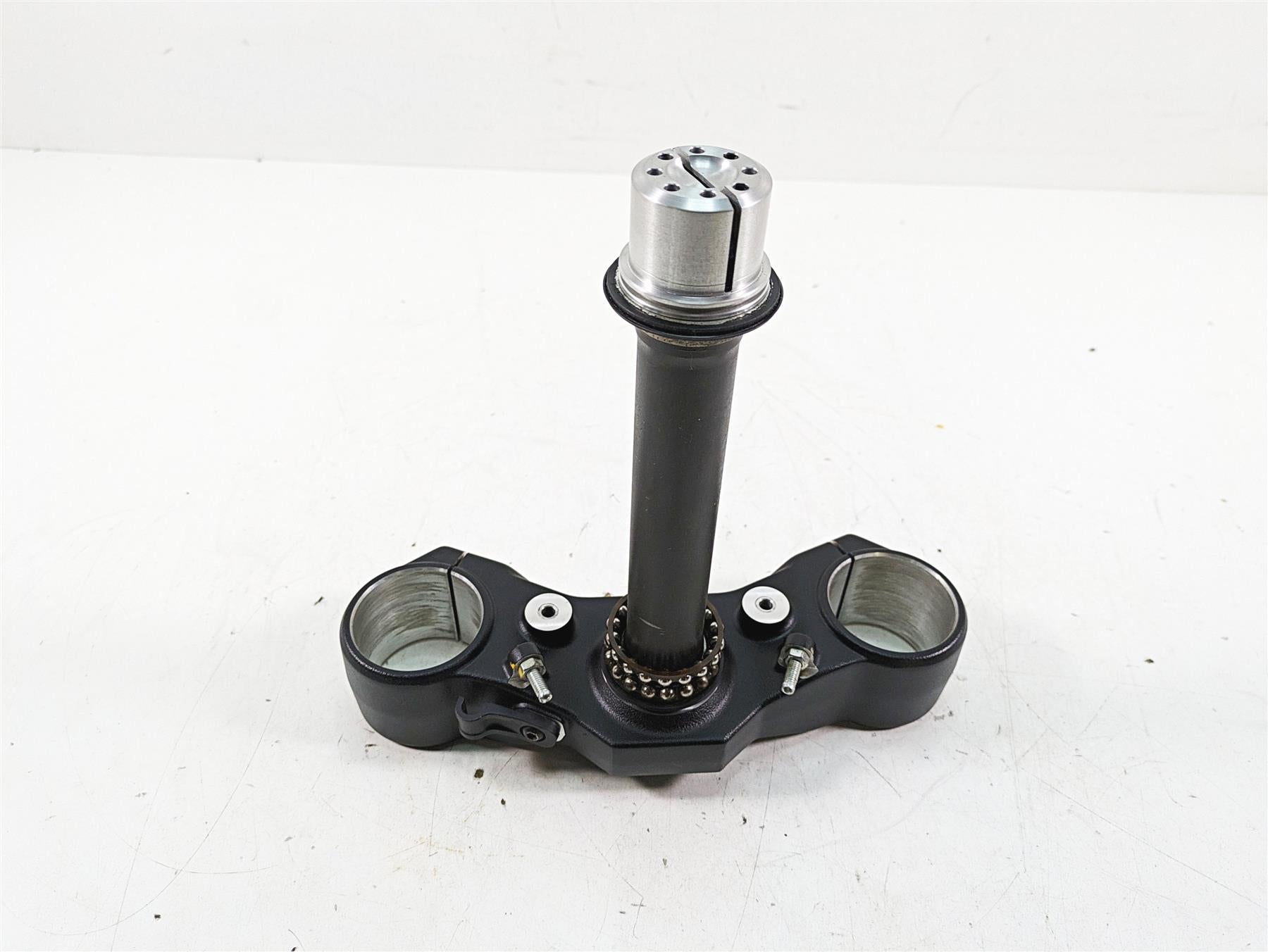 2020 Ducati Scrambler 1100 Sport Pro Lower Triple Tree Steering Clamp 34221031AA {{ shop.shopifyCountryName }} - Mototech271