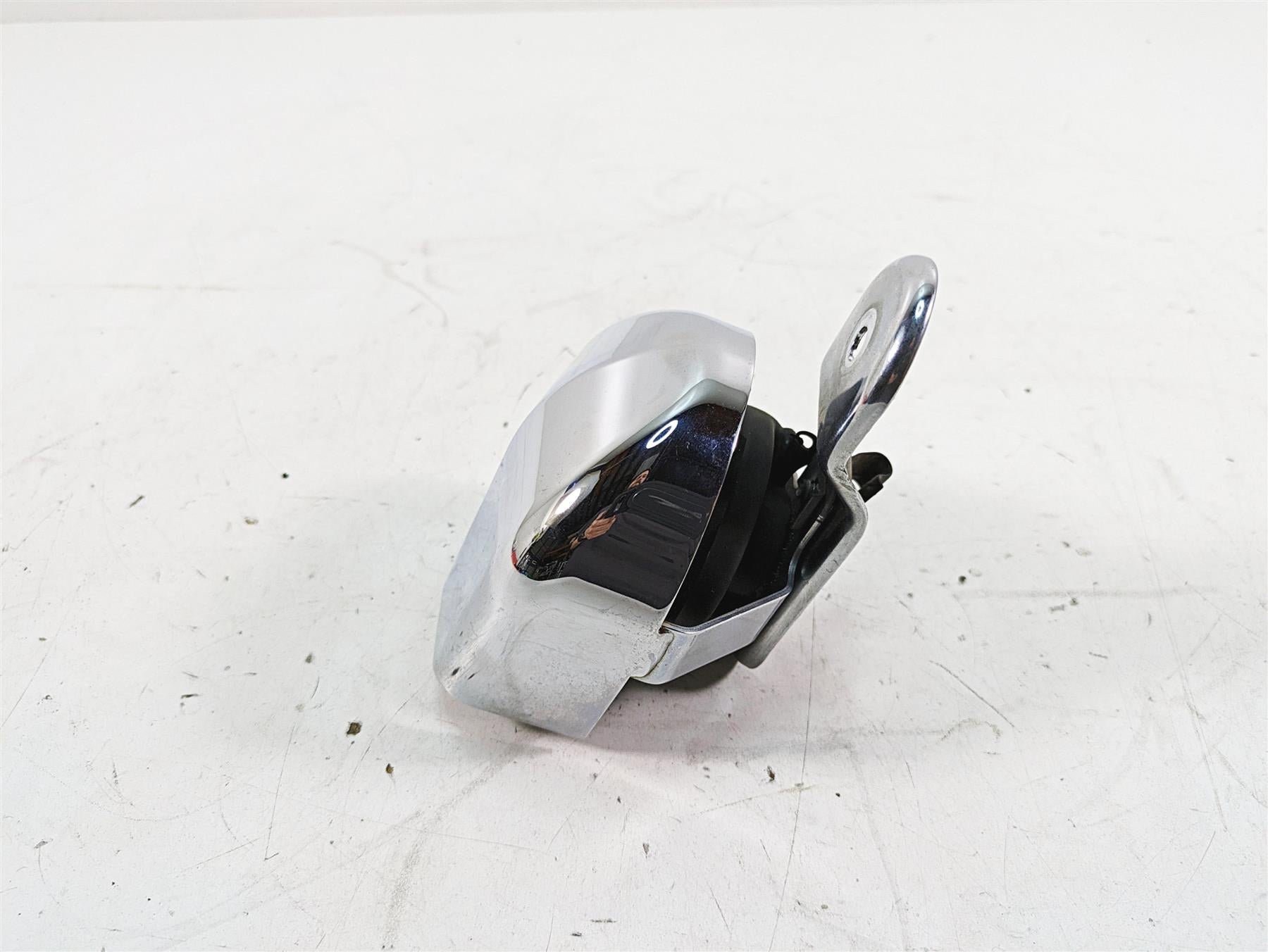 2011 Harley Touring FLHR Road King Horn & Cover 61300478A {{ shop.shopifyCountryName }} - Mototech271