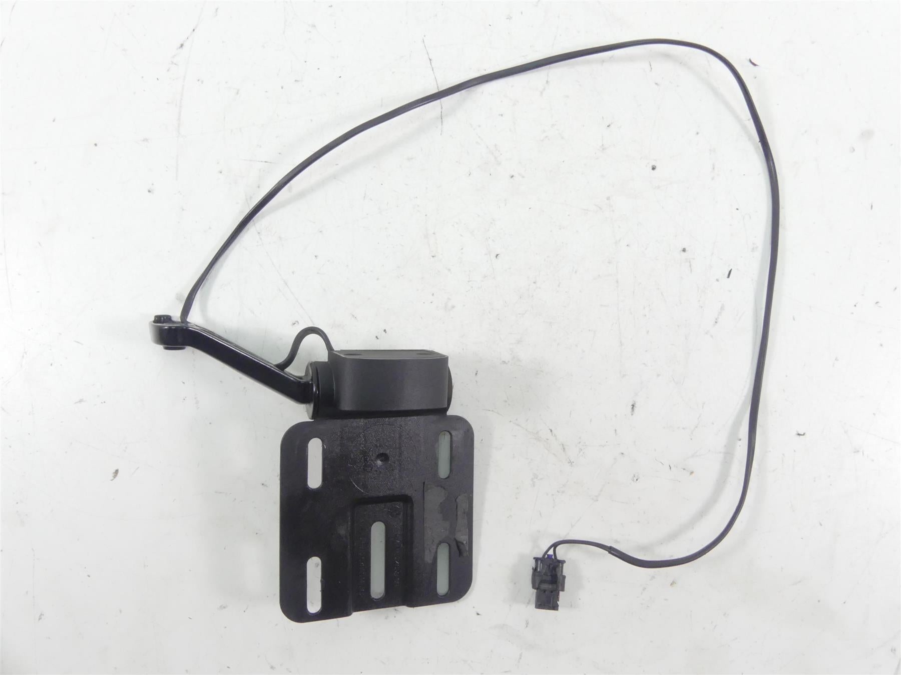 2018 Harley Softail FXBB Street Bob License Side Plate Bracket Mount 67900343 {{ shop.shopifyCountryName }} - Mototech271
