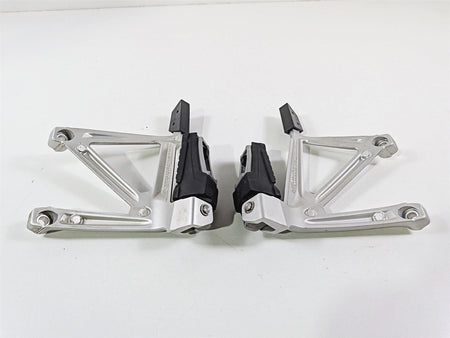2019 BMW R1250GS K50 Rear Passenger Foot Peg Rest Set -Read 46718556264 46718556265 {{ shop.shopifyCountryName }} - Mototech271