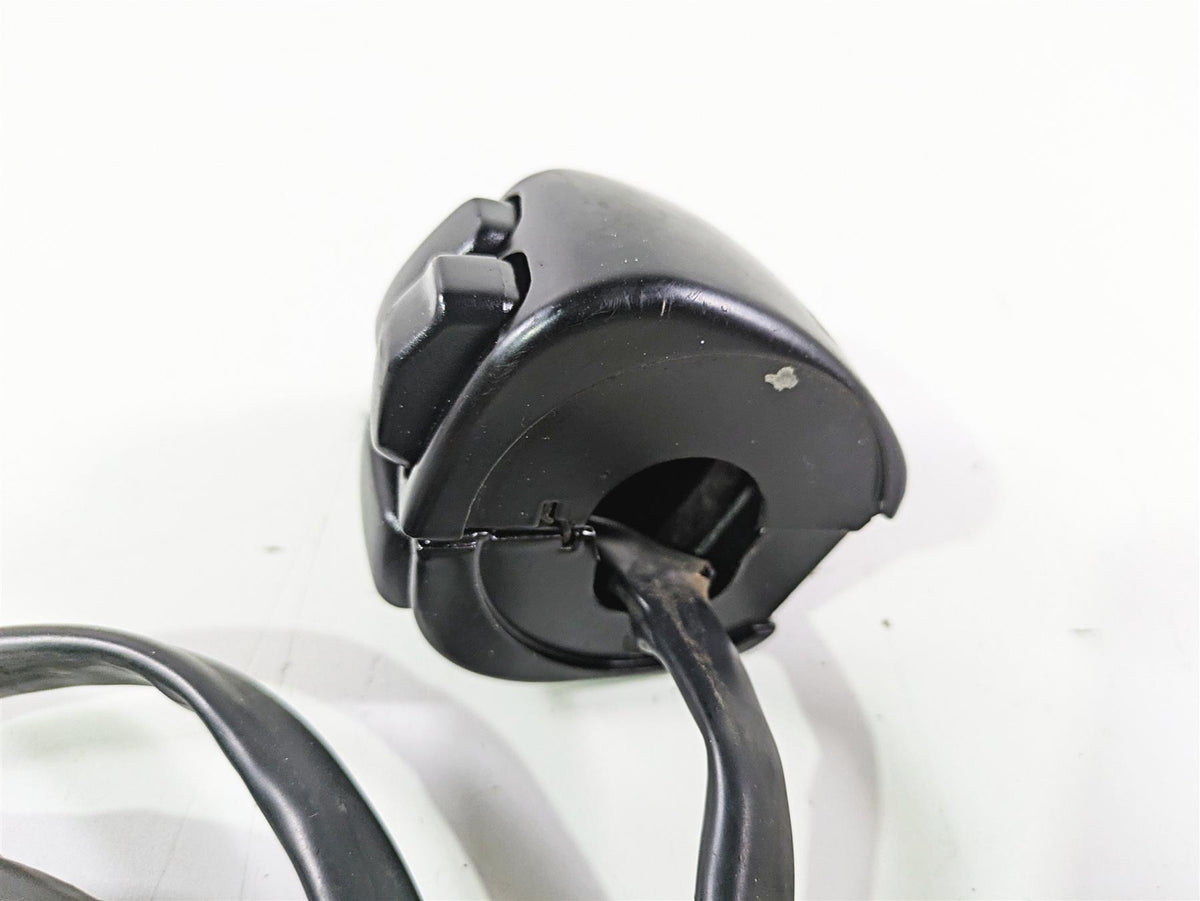 2008 Harley FLSTSB Cross Bones Left Hand Control Switch -No Plug 71682-06A {{ shop.shopifyCountryName }} - Mototech271