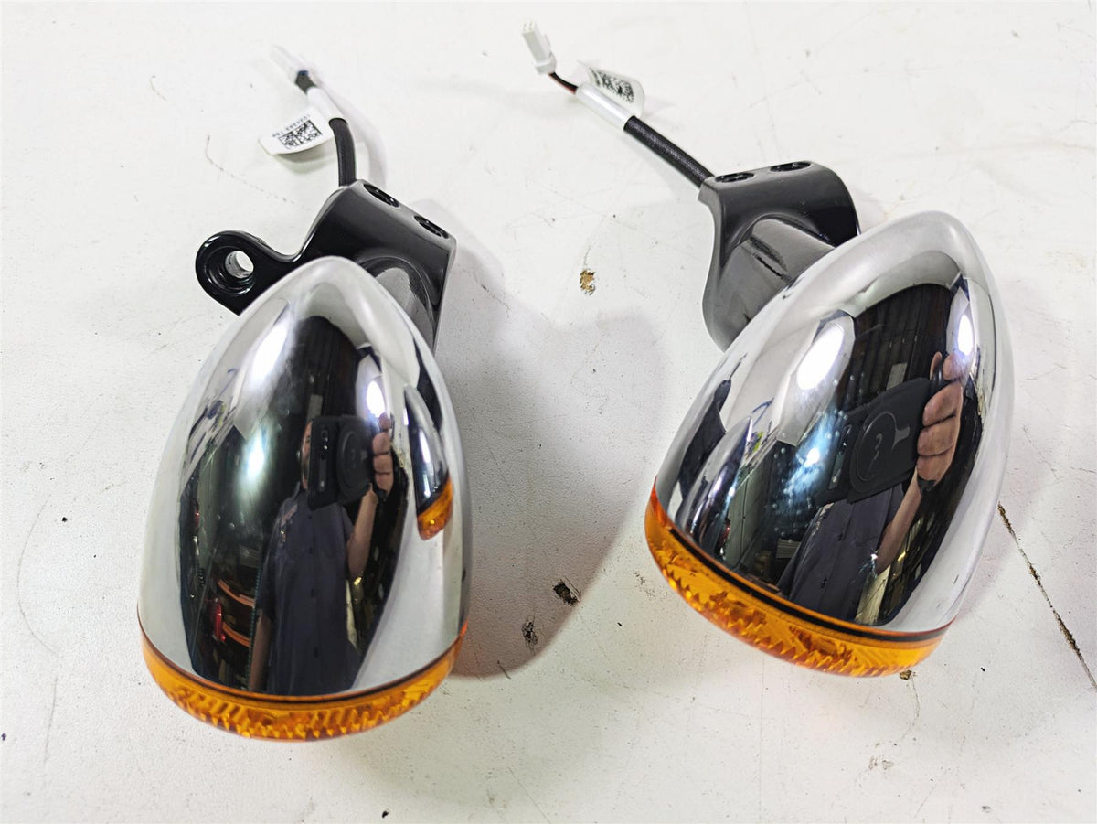2019 Indian Chieftain Limited Front Blinker Turn Signal Set 2414421 {{ shop.shopifyCountryName }} - Mototech271