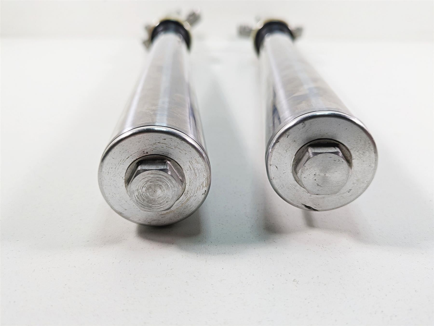2006 Honda V-Twin VTX1300 R Straight Showa Front Fork Leg Set 41mm 51400-MEA-671 {{ shop.shopifyCountryName }} - Mototech271