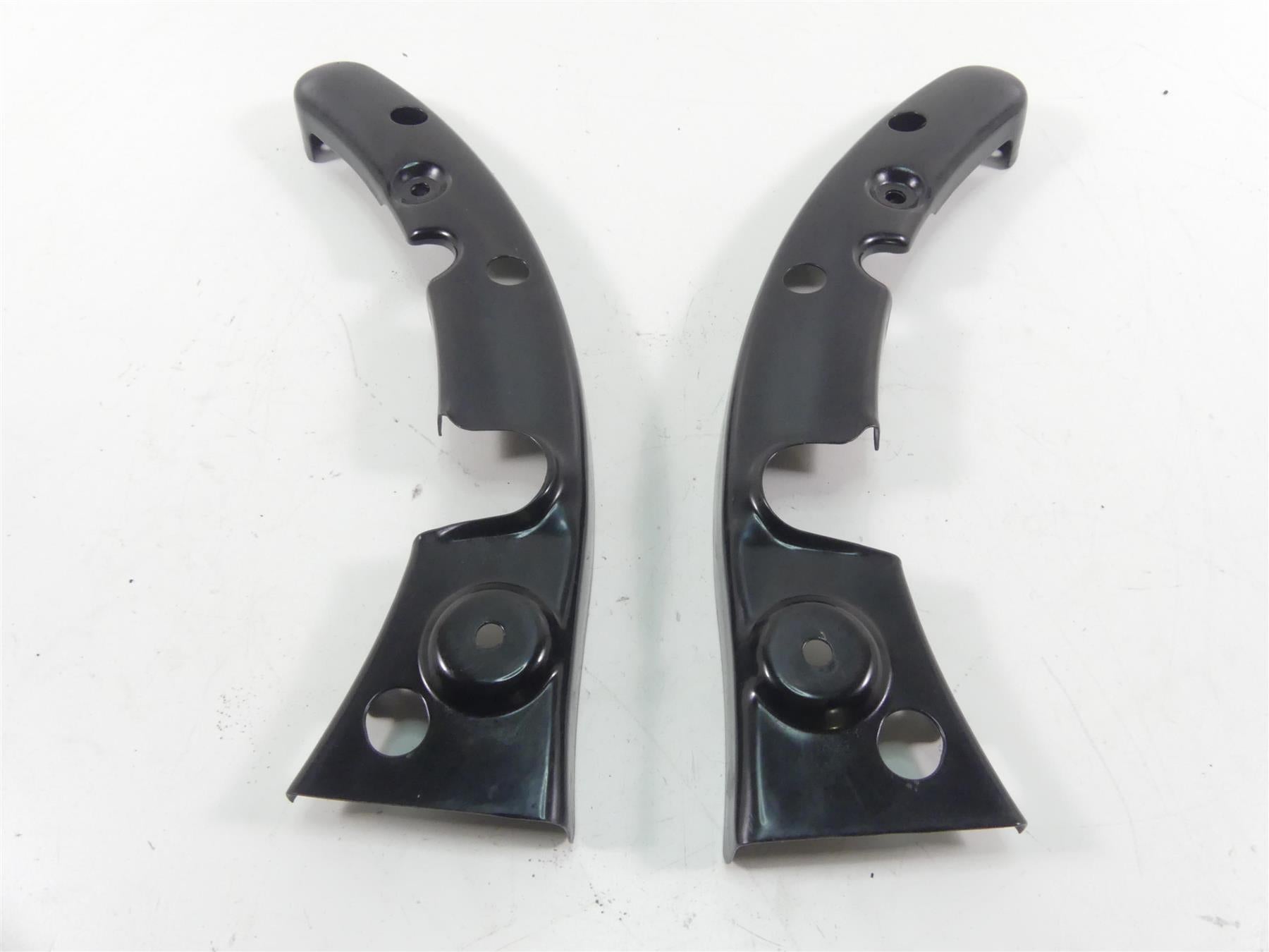 2011 Harley Touring FLTRU Road Glide Rear Subframe Support Struts 47526-09