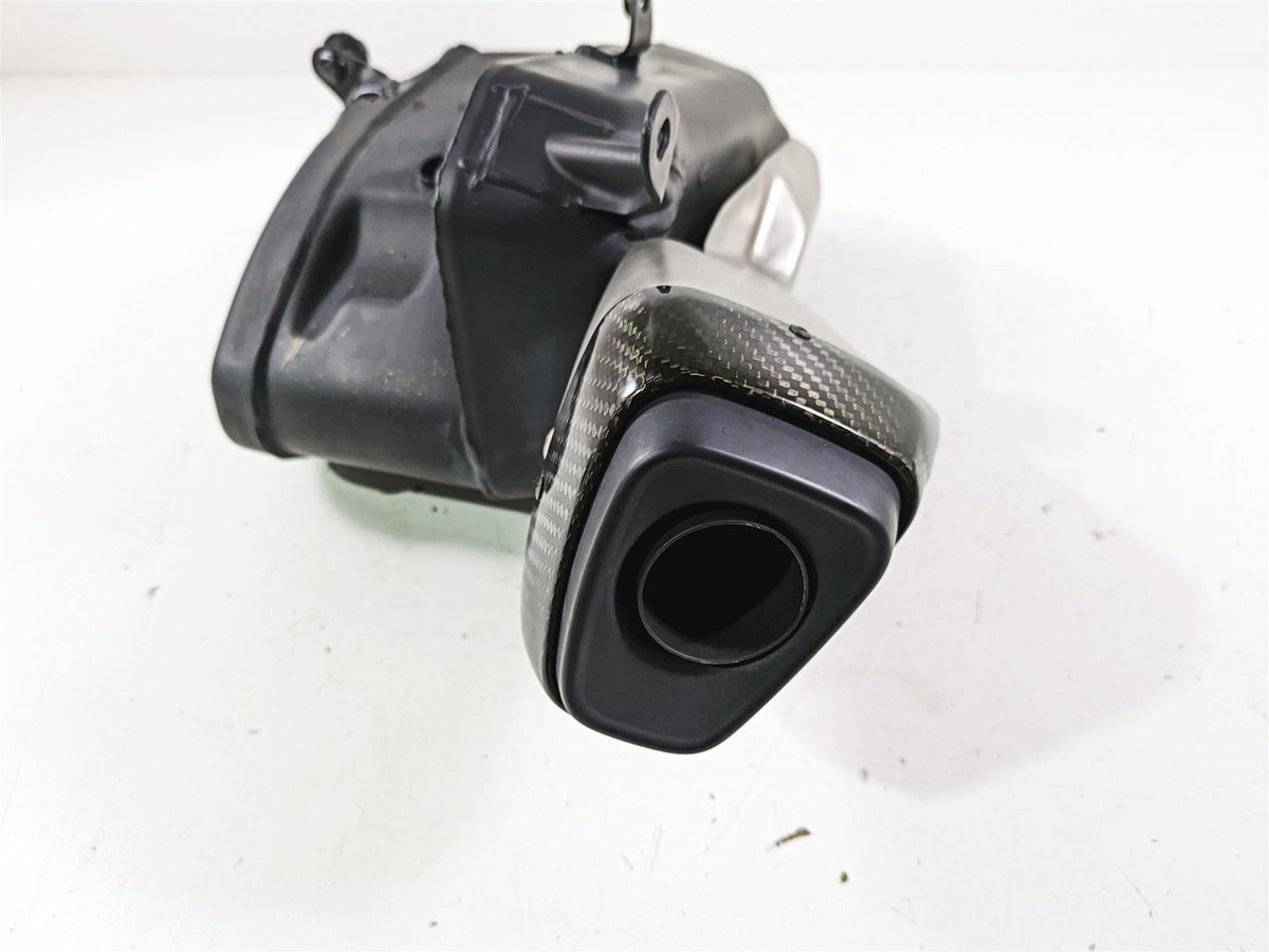 2023 Triumph Street Triple 765 RS Oem Exhaust Muffler Chamber Section T2203454 {{ shop.shopifyCountryName }} - Mototech271