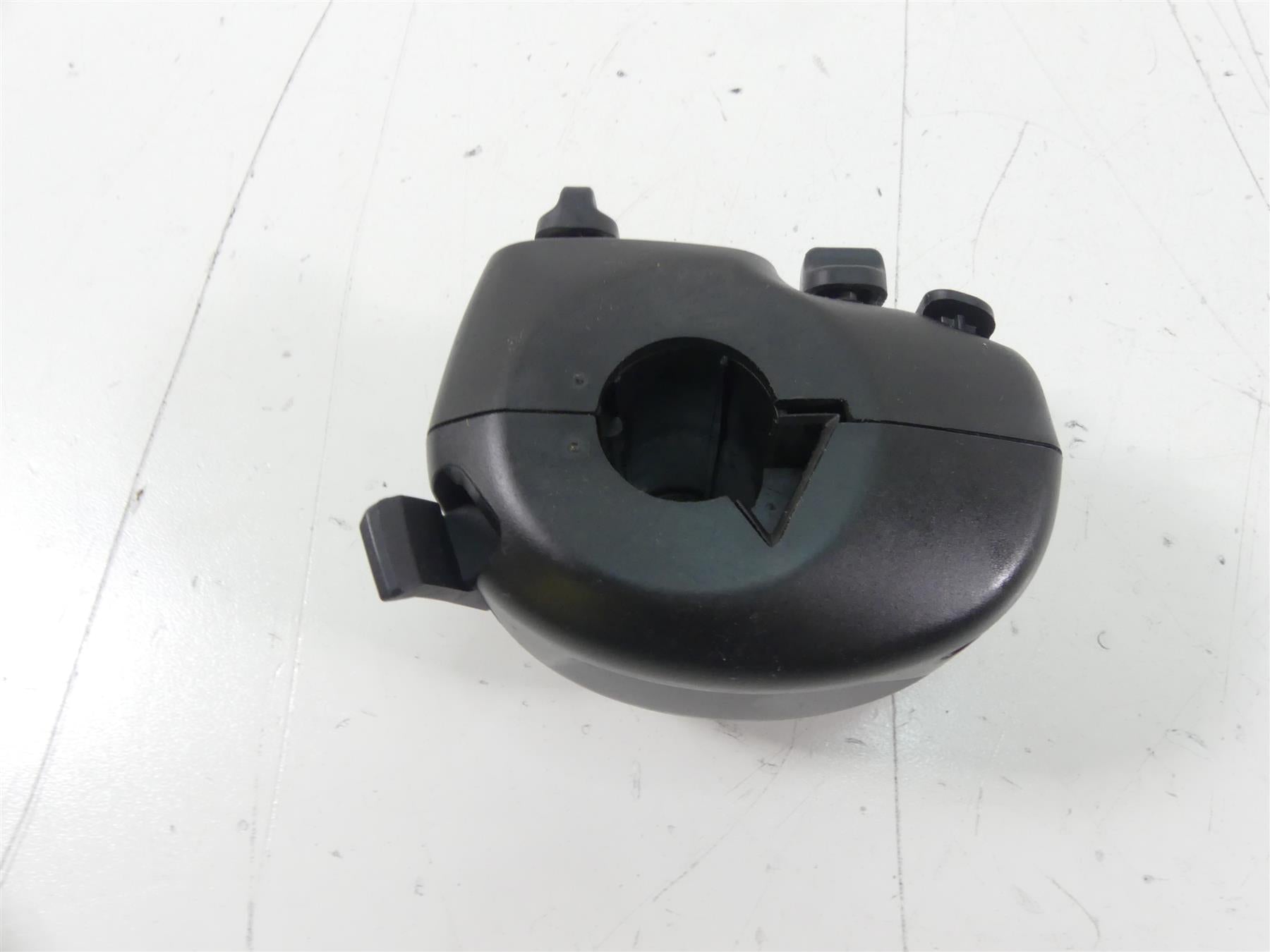 2019 Indian Motorcycle Co. FTR1200 Left Hand Cruise Horn Control Switch 2414354 {{ shop.shopifyCountryName }} - Mototech271