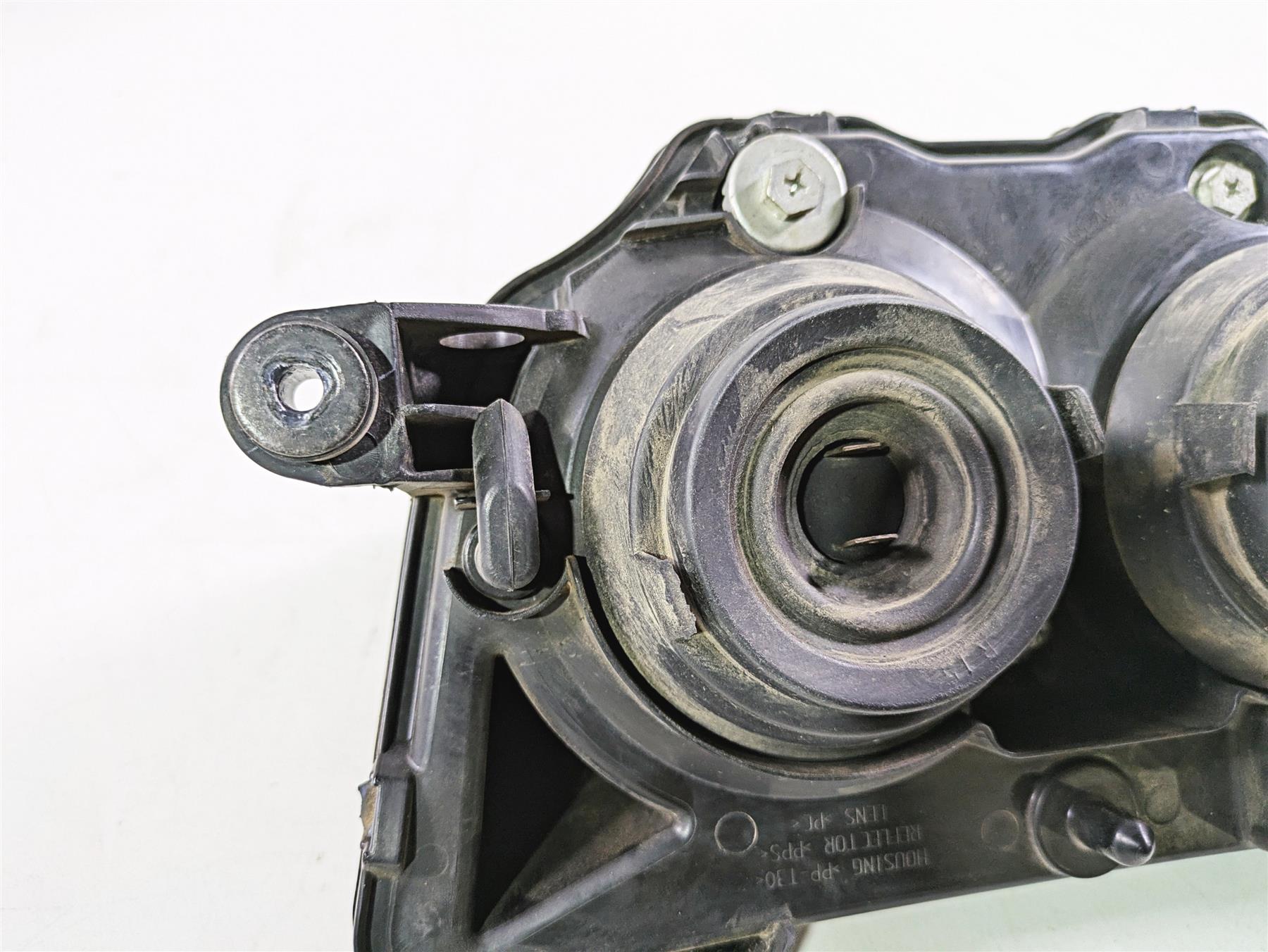 2009 Kawaski EX250 Ninja 250R Headlight Head Light Lamp Lens 23007-0121 {{ shop.shopifyCountryName }} - Mototech271