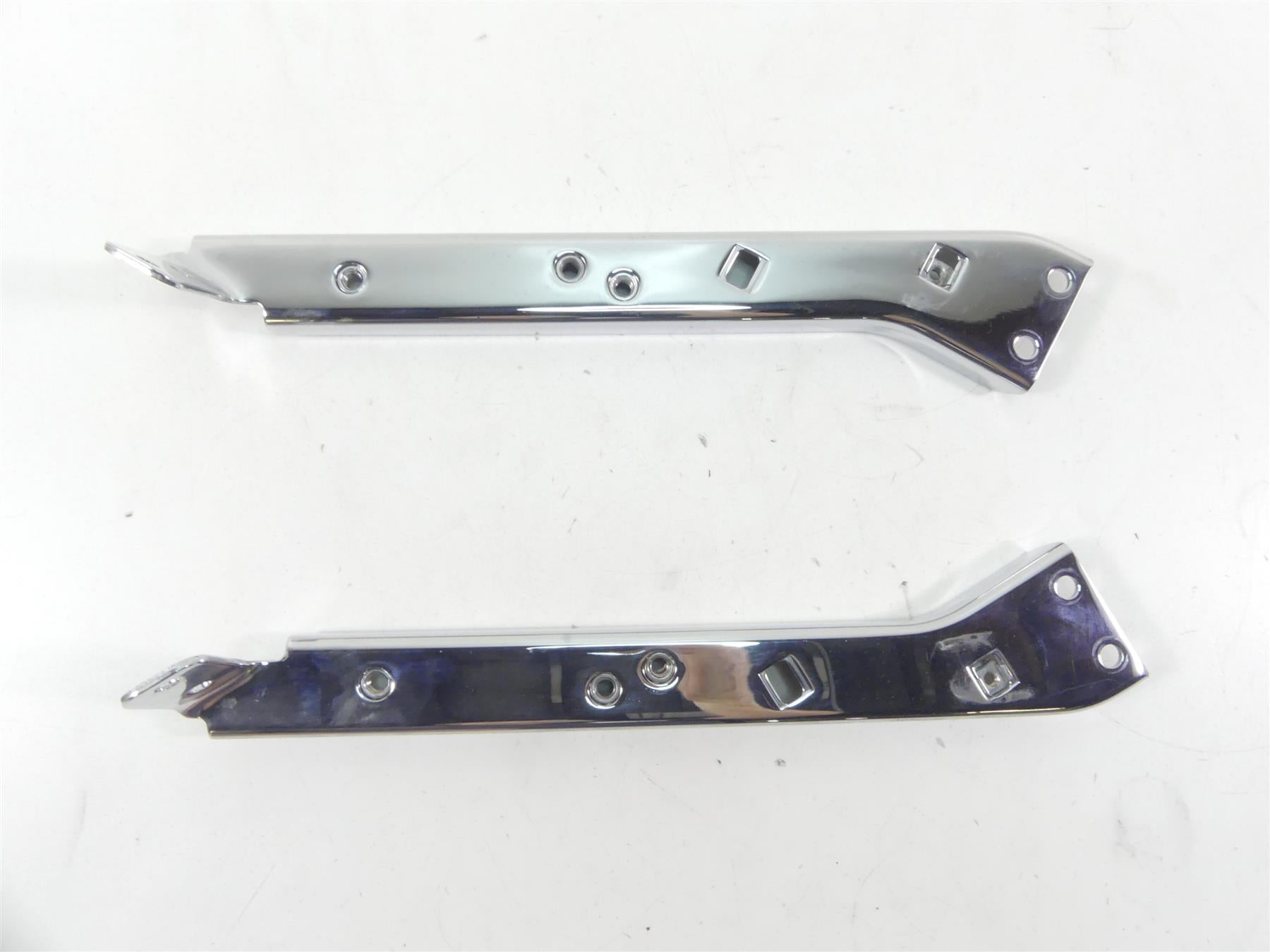 2007 Harley FLHTCU SE CVO Electra Glide Chrome Rear Fender Mount Set 90720-79C | Mototech271