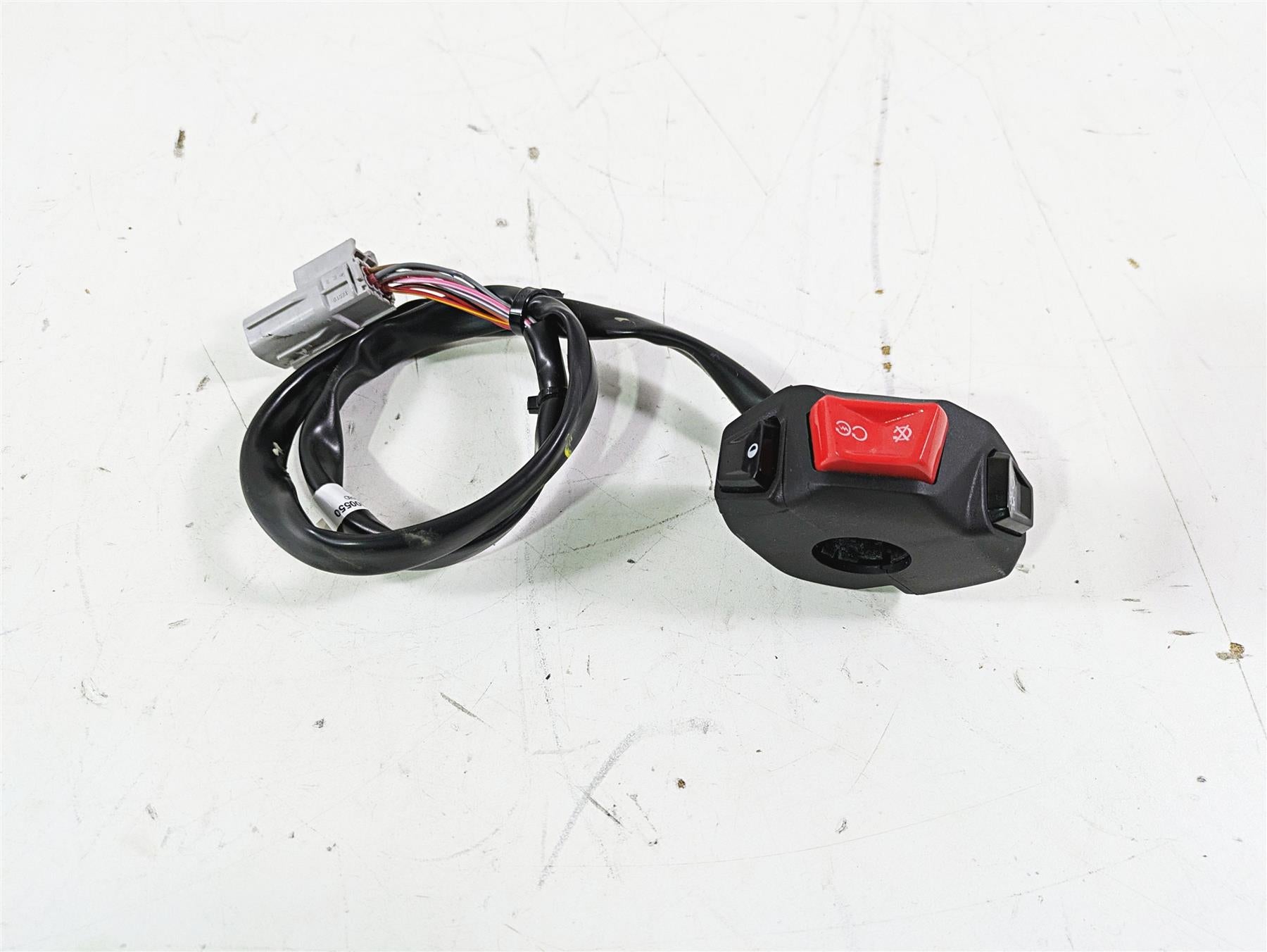 2021 Aprilia RS660 Light Right Hand Control Switch 2D000550 {{ shop.shopifyCountryName }} - Mototech271