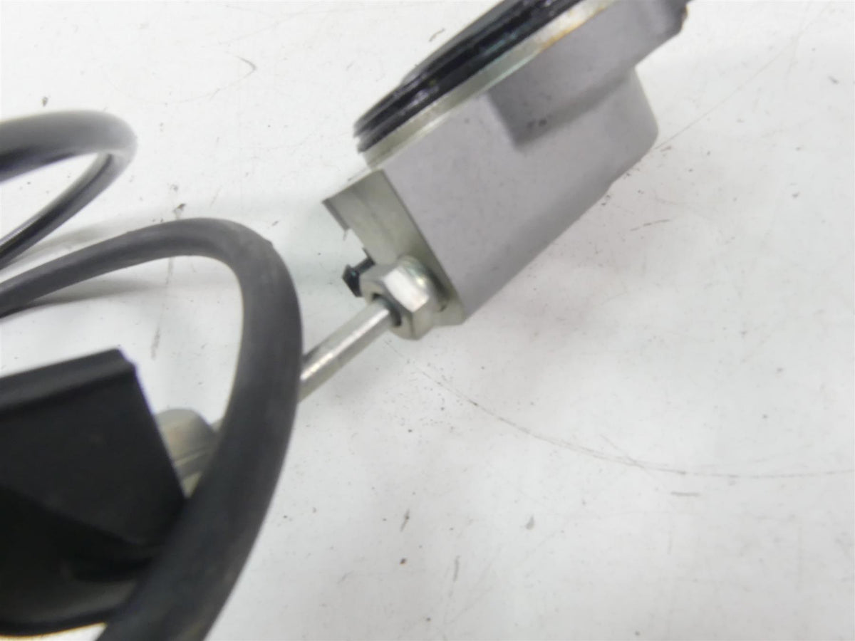 2017 Harley Touring FLHTKL Electra Glide Slave Cylinder Clutch Line 37200131 {{ shop.shopifyCountryName }} - Mototech271