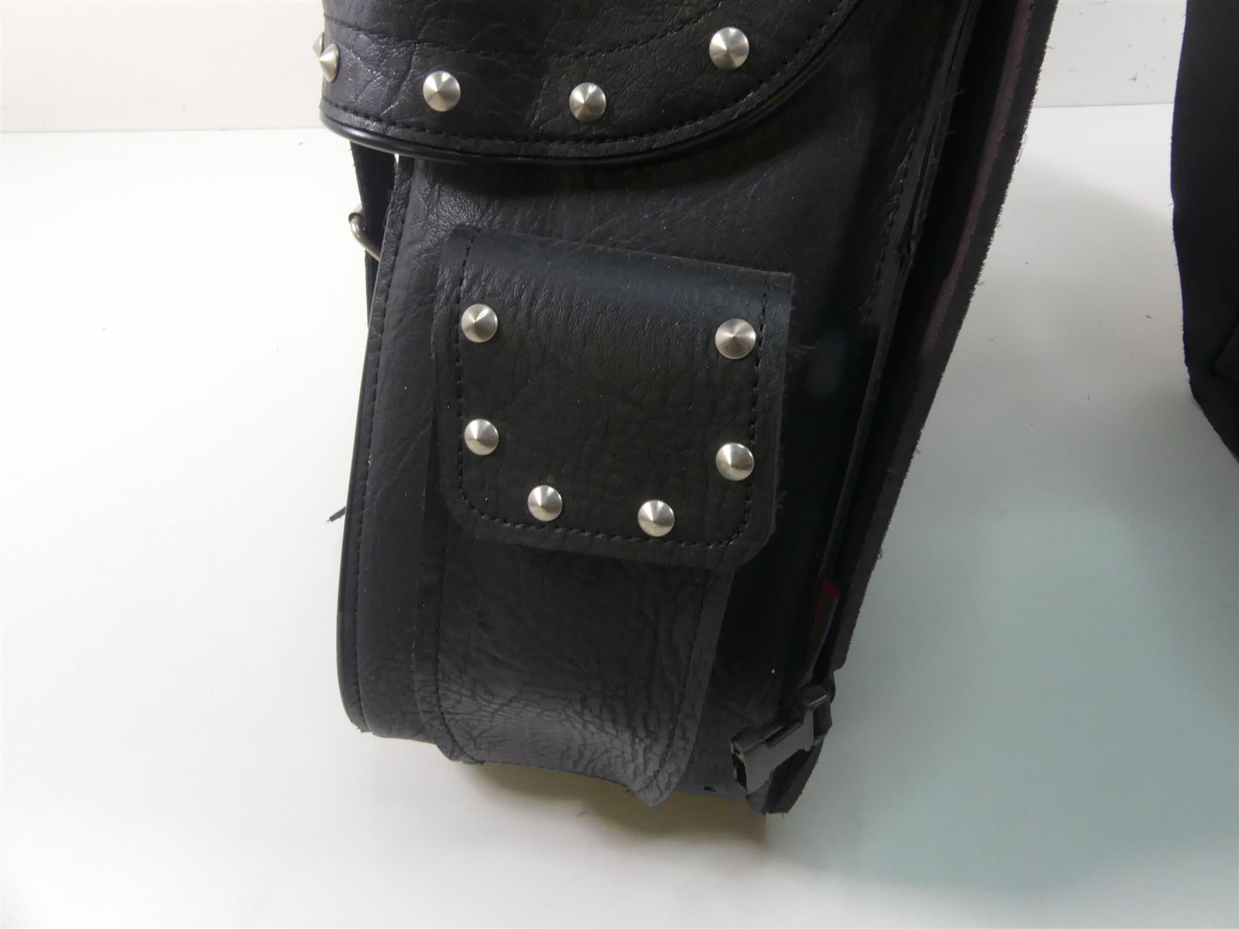 2007 Honda VT1100 C2 Shadow River Road Saddlebag Saddle Bag Set + Mounts 10-8996 {{ shop.shopifyCountryName }} - Mototech271