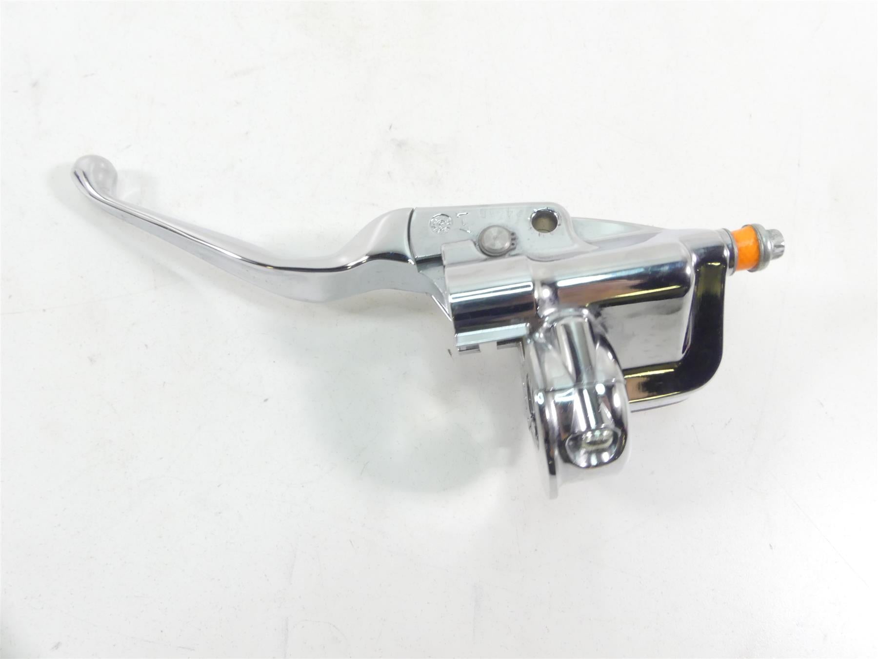 2004 Harley FLHTC SE CVO Electra Glide Front Brake Mstr Cylinder 11/16 45179-02 {{ shop.shopifyCountryName }} - Mototech271