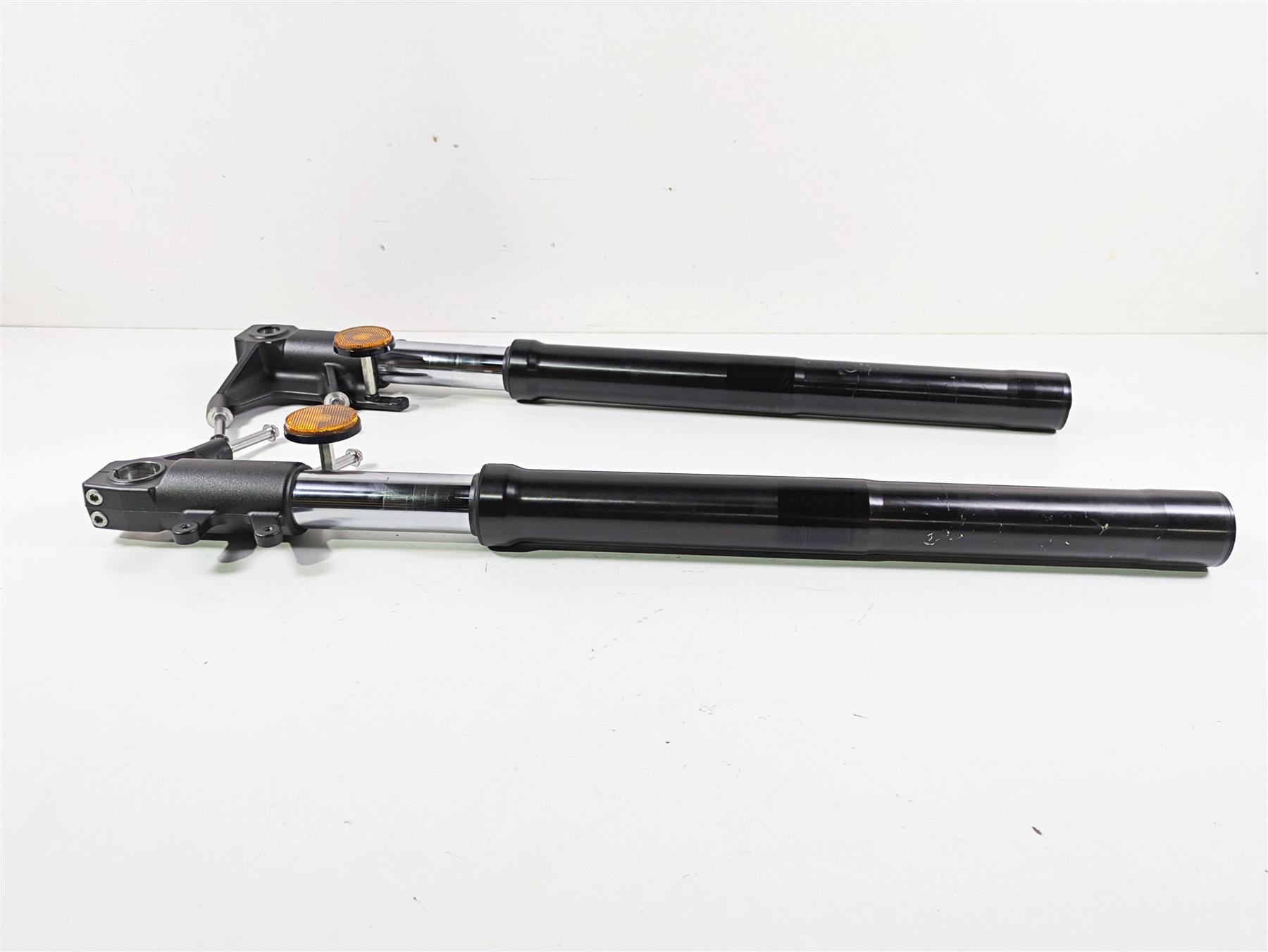 2019 Suzuki M109R VZR1800 Boulevard Front Forks Leg Set 51103-48G30 51103-48G31