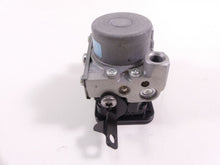Load image into Gallery viewer, 2017 Triumph Daytona 675R Abs Brake Module Module T2021488
