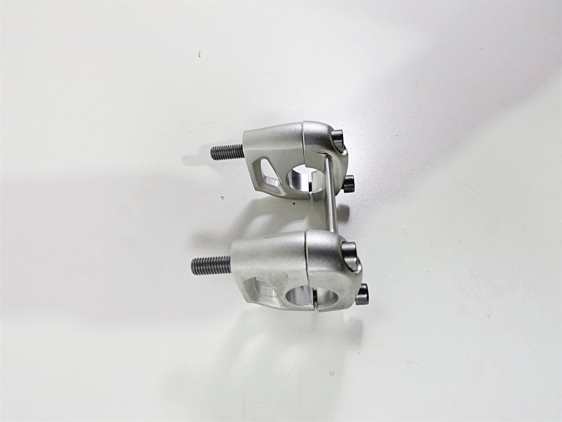 2022 BMW RnineT Pure K22 Handlebar Riser Holder Set 32718538049 32718538047 {{ shop.shopifyCountryName }} - Mototech271