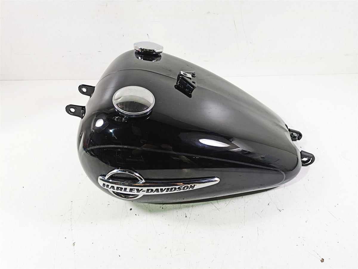 2019 Harley FLHCS Softail Heritage Fuel Gas Petrol Tank - Dented 61000674 {{ shop.shopifyCountryName }} - Mototech271