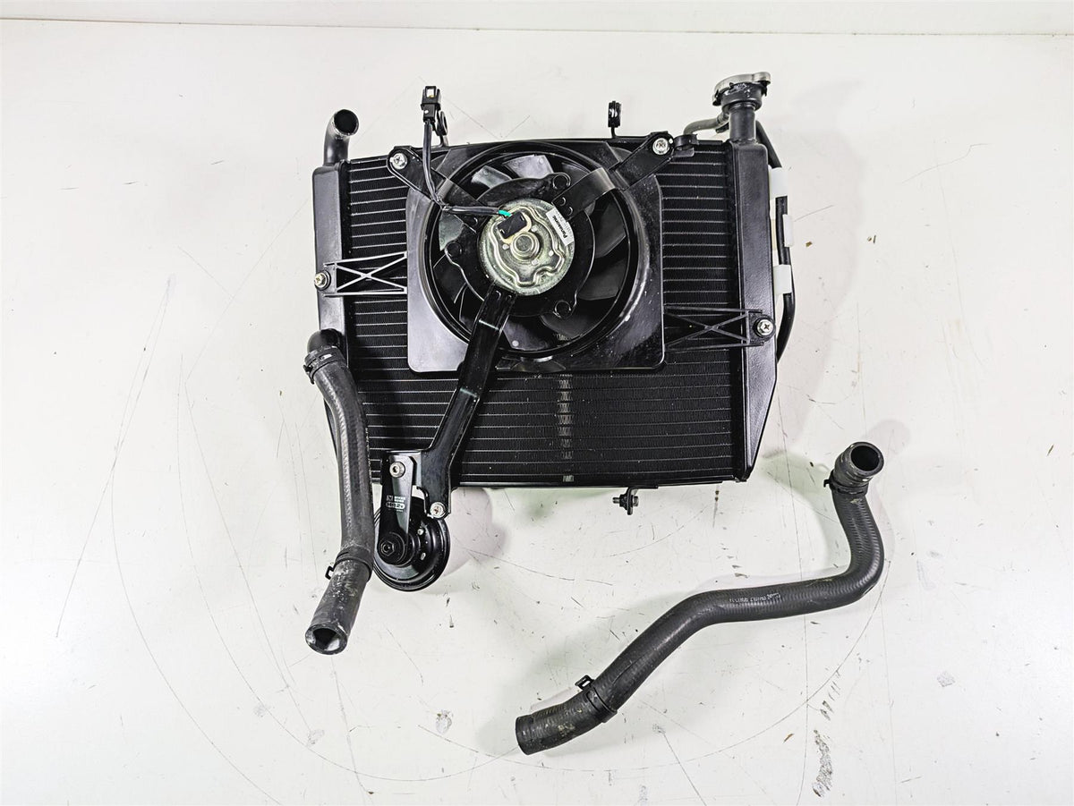2020 Triumph Daytona 765 Moto2 Radiator Fan Reservoir Set T2100445 {{ shop.shopifyCountryName }} - Mototech271