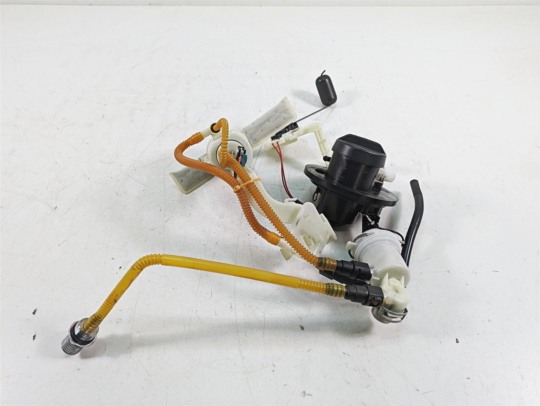 2020 Harley Touring FLHX Street Glide Fuel Gas Petrol Pump 62908-08 75069-08D {{ shop.shopifyCountryName }} - Mototech271