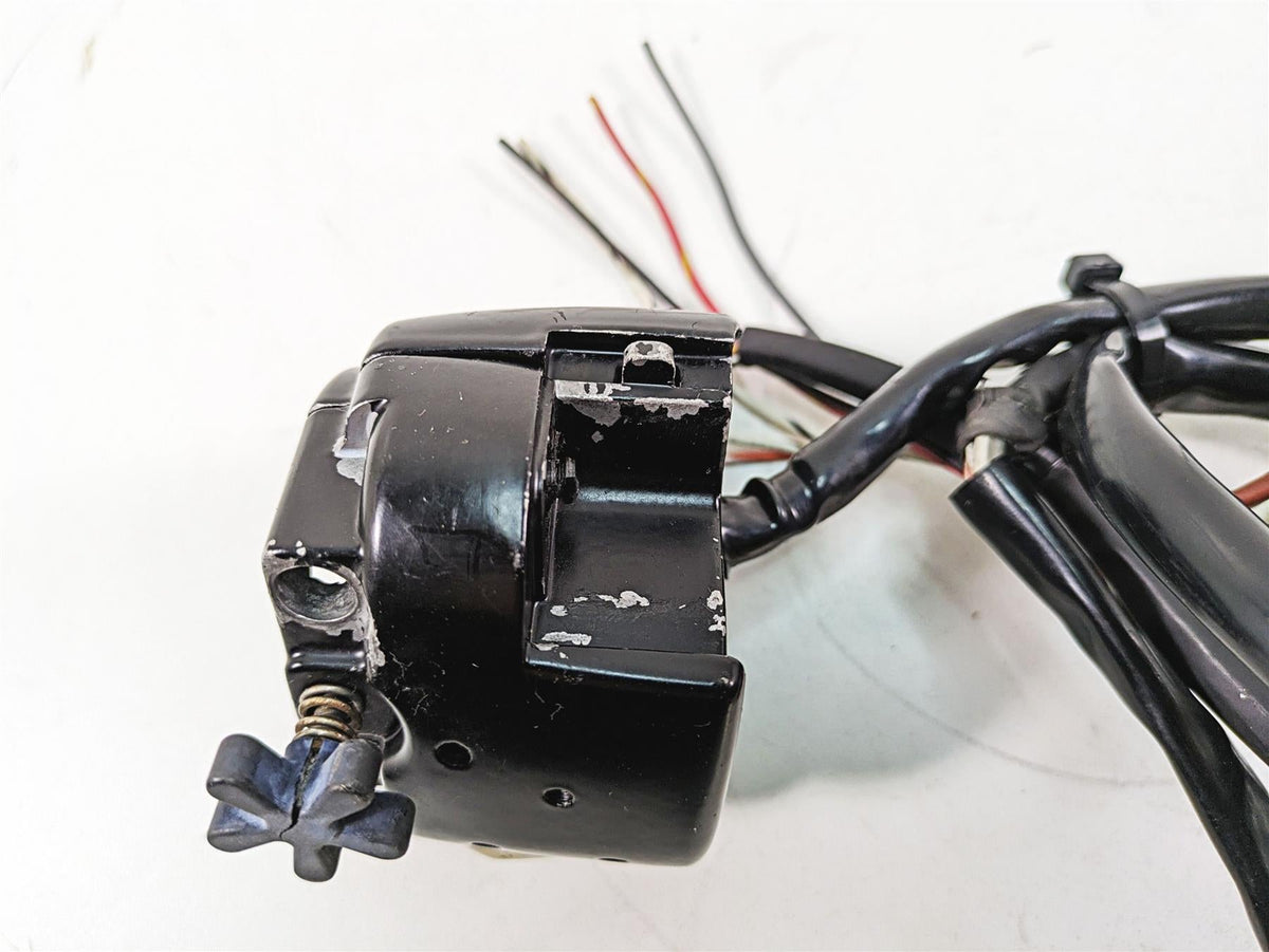 2009 Harley FXDC Dyna Super Glide Custom Right Hand Control Switch Read 71684-06 {{ shop.shopifyCountryName }} - Mototech271