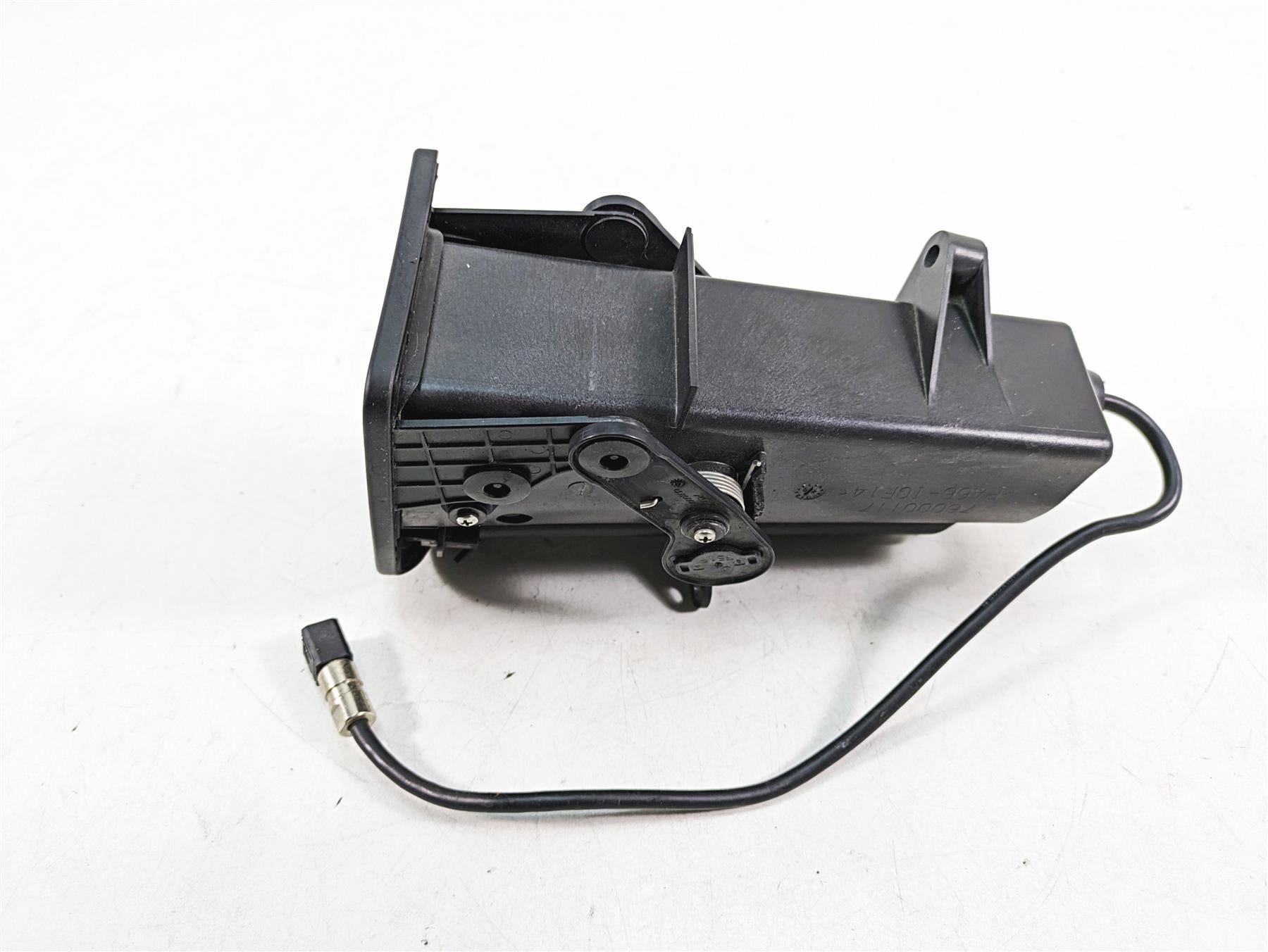 2020 Harley Touring FLHX Street Glide Front Fairing Media Compartment 76000107A