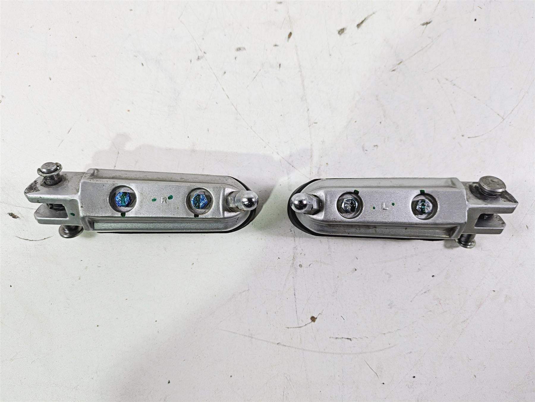 2023 BMW G310R K03 Front Rider Foot Peg Rest Set 46718553971 46718553972 {{ shop.shopifyCountryName }} - Mototech271