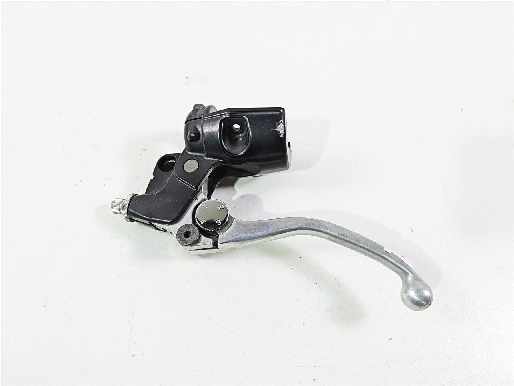 2006 Triumph Rocket 3 Clutch Perch Mount & Lever Small Rash T2043040 {{ shop.shopifyCountryName }} - Mototech271