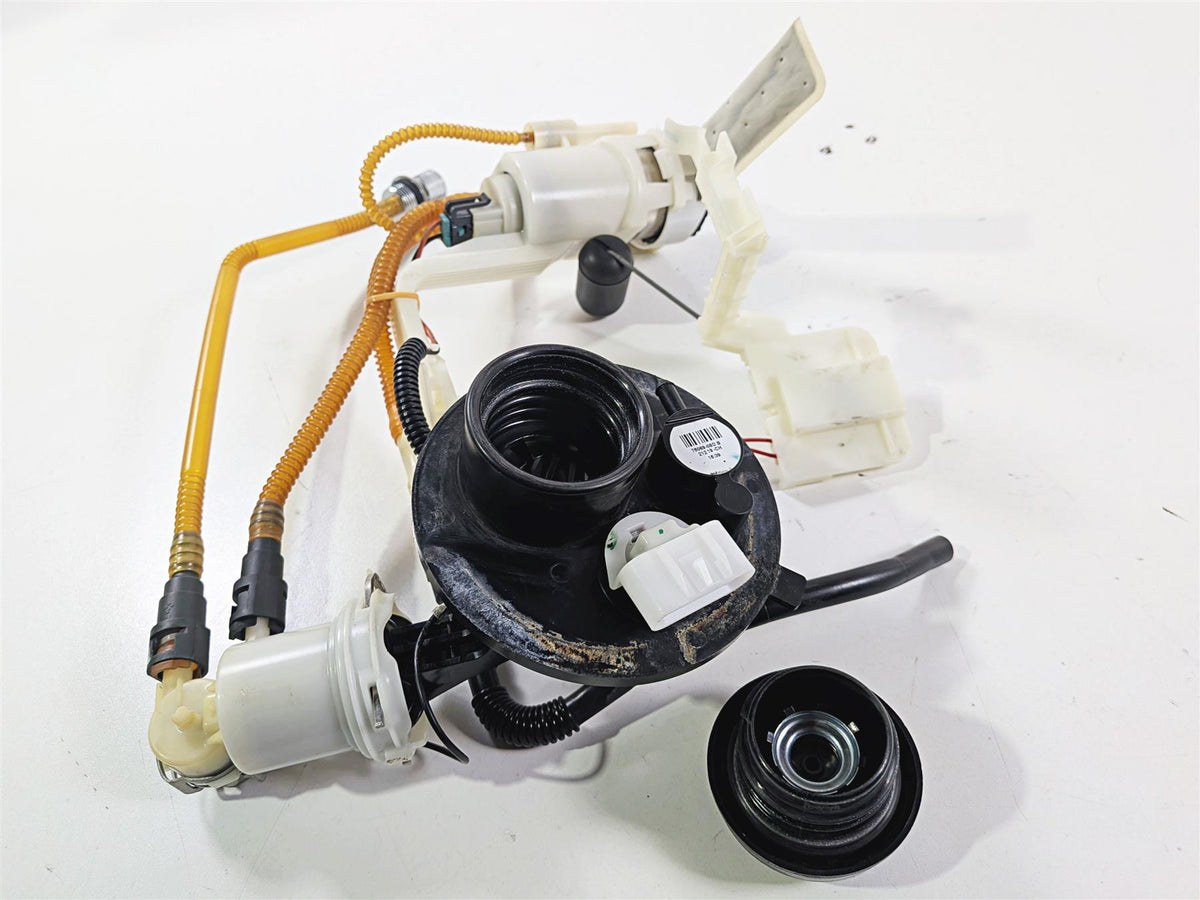 2020 Harley Touring FLTRK Road Glide Fuel Gas Petrol Pump 62908-08 75069-08D {{ shop.shopifyCountryName }} - Mototech271