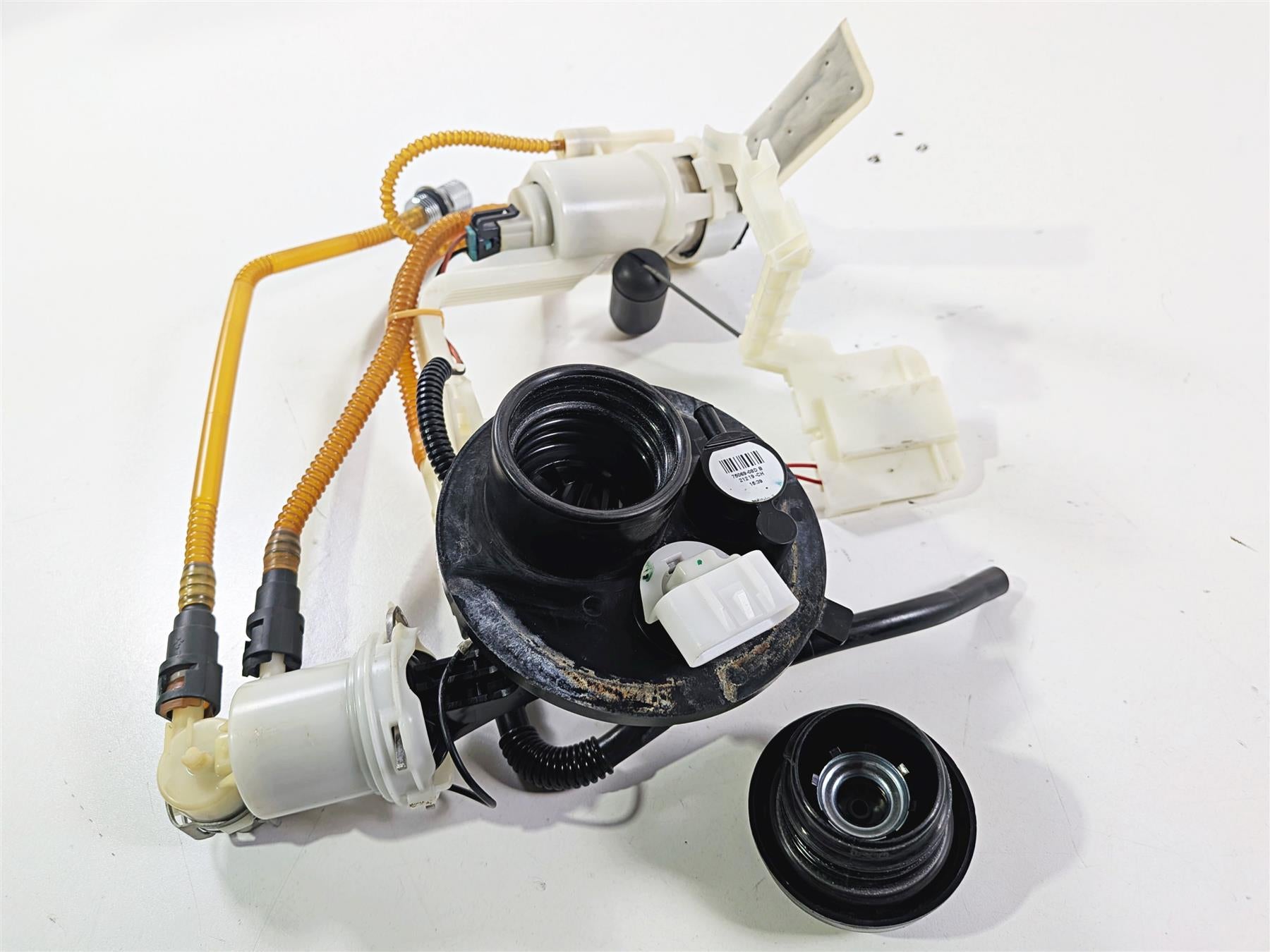 2020 Harley Touring FLTRK Road Glide Fuel Gas Petrol Pump 62908-08 75069-08D {{ shop.shopifyCountryName }} - Mototech271