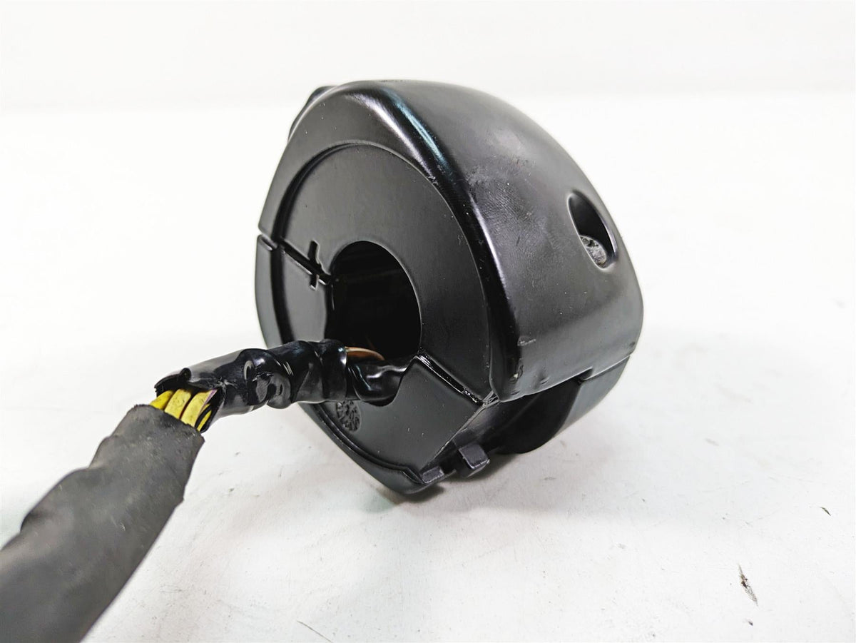 2005 Harley Dyna FXDL Low Rider Left Hand Control Switch - Read 71682-06A {{ shop.shopifyCountryName }} - Mototech271