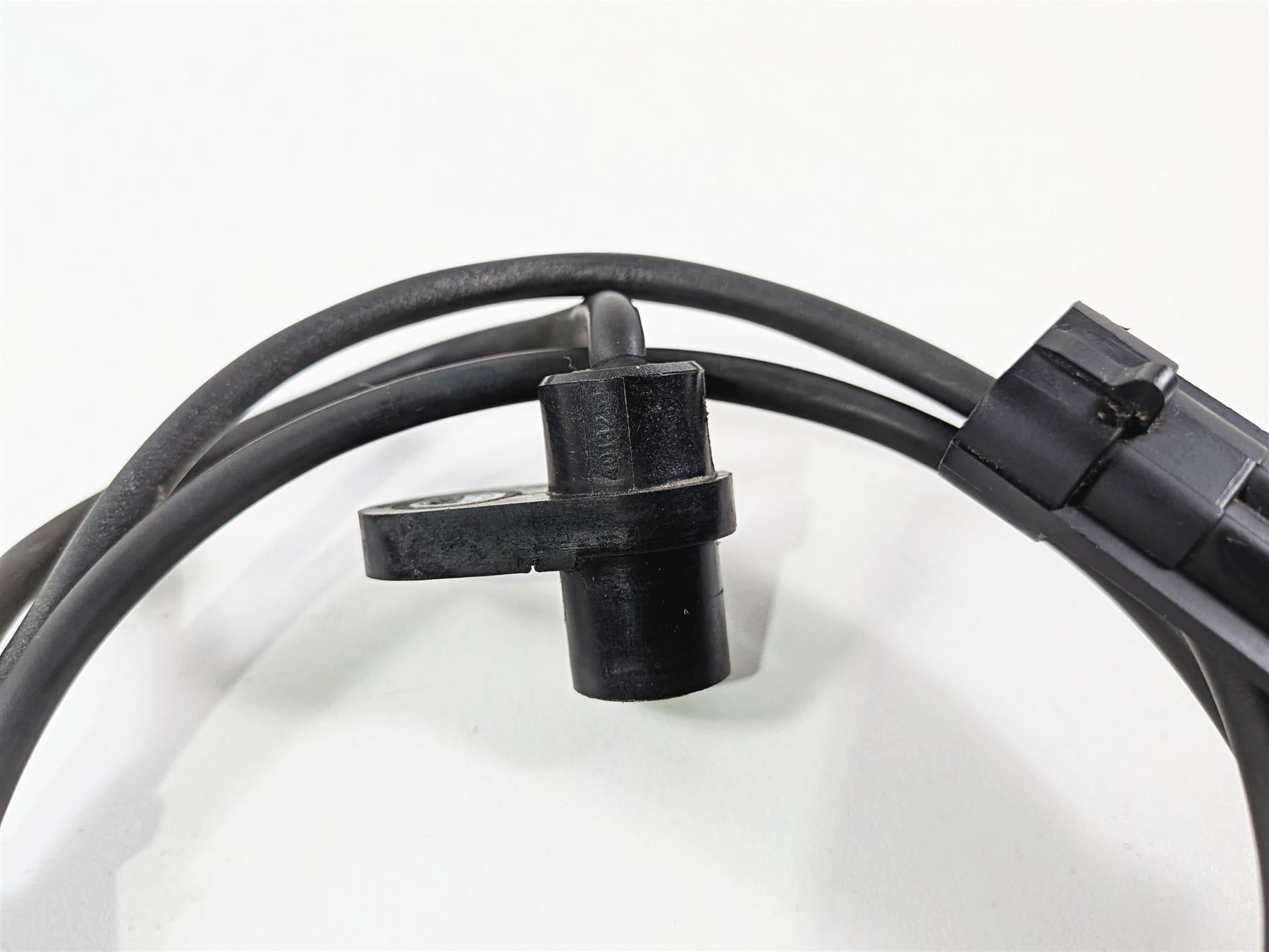 2016 Victory Cross Country Front Abs Brake Wheel Speed Sensor 4013251 4081069 {{ shop.shopifyCountryName }} - Mototech271