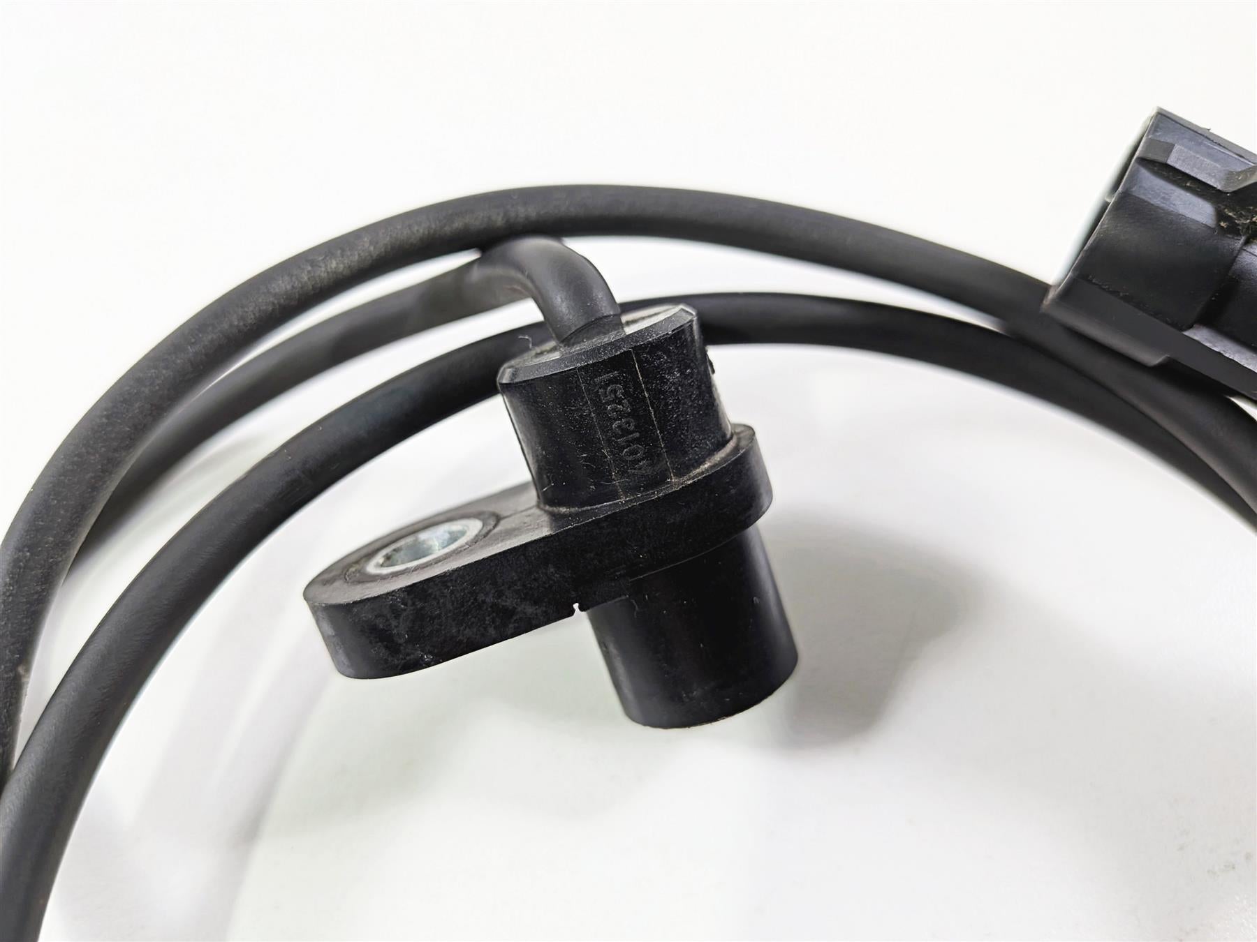2016 Victory Cross Country Front Abs Brake Wheel Speed Sensor 4013251 4081069 {{ shop.shopifyCountryName }} - Mototech271