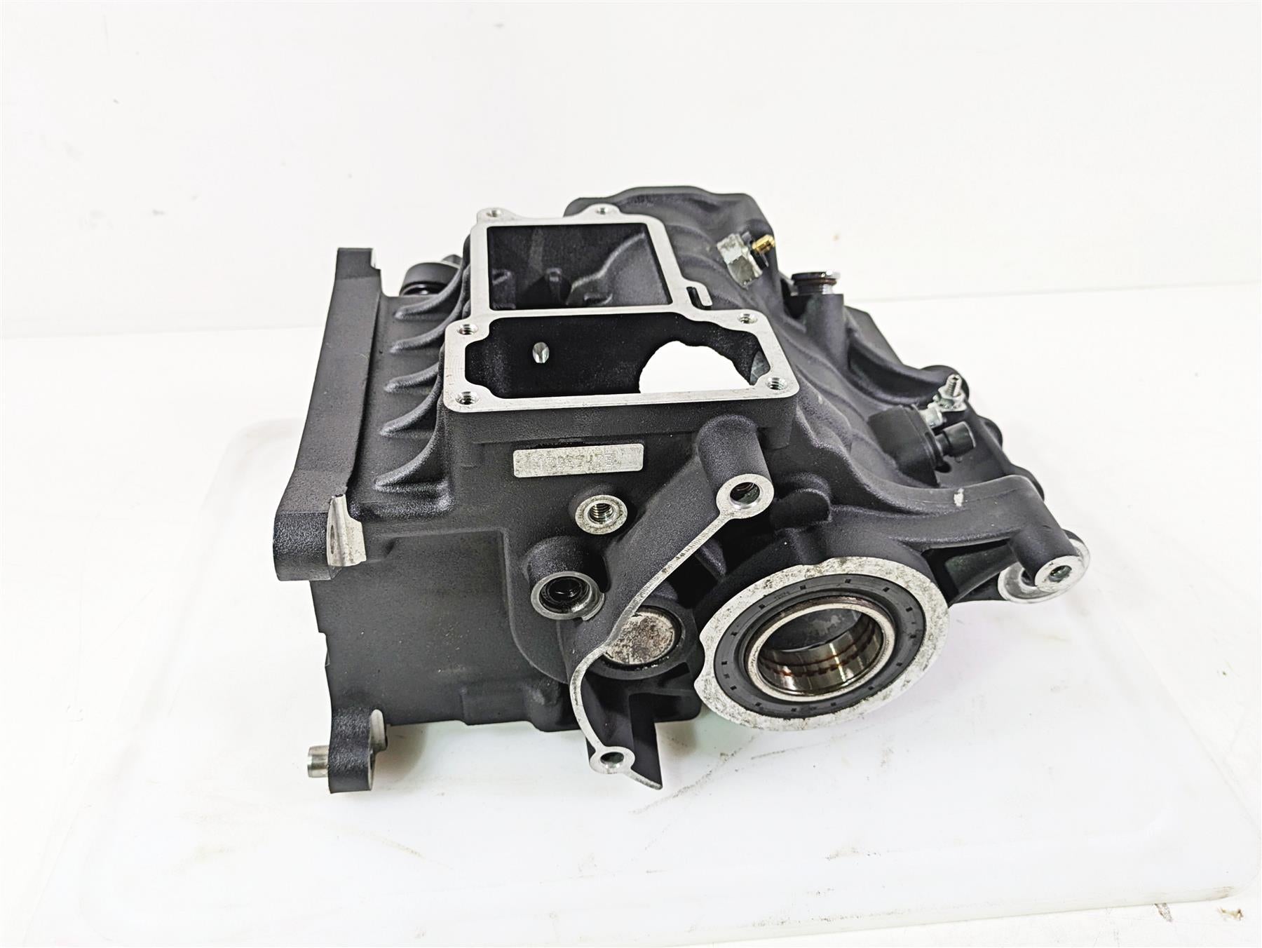 2017 Harley Dyna FXDB Street Bob Transmission Gear Case Housing 34747-06C {{ shop.shopifyCountryName }} - Mototech271