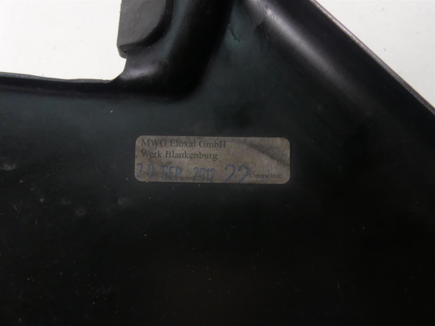 2013 BMW R1200GS K255 Adventure Metal Leg Side Tank Cover Fairings 46637698234 {{ shop.shopifyCountryName }} - Mototech271