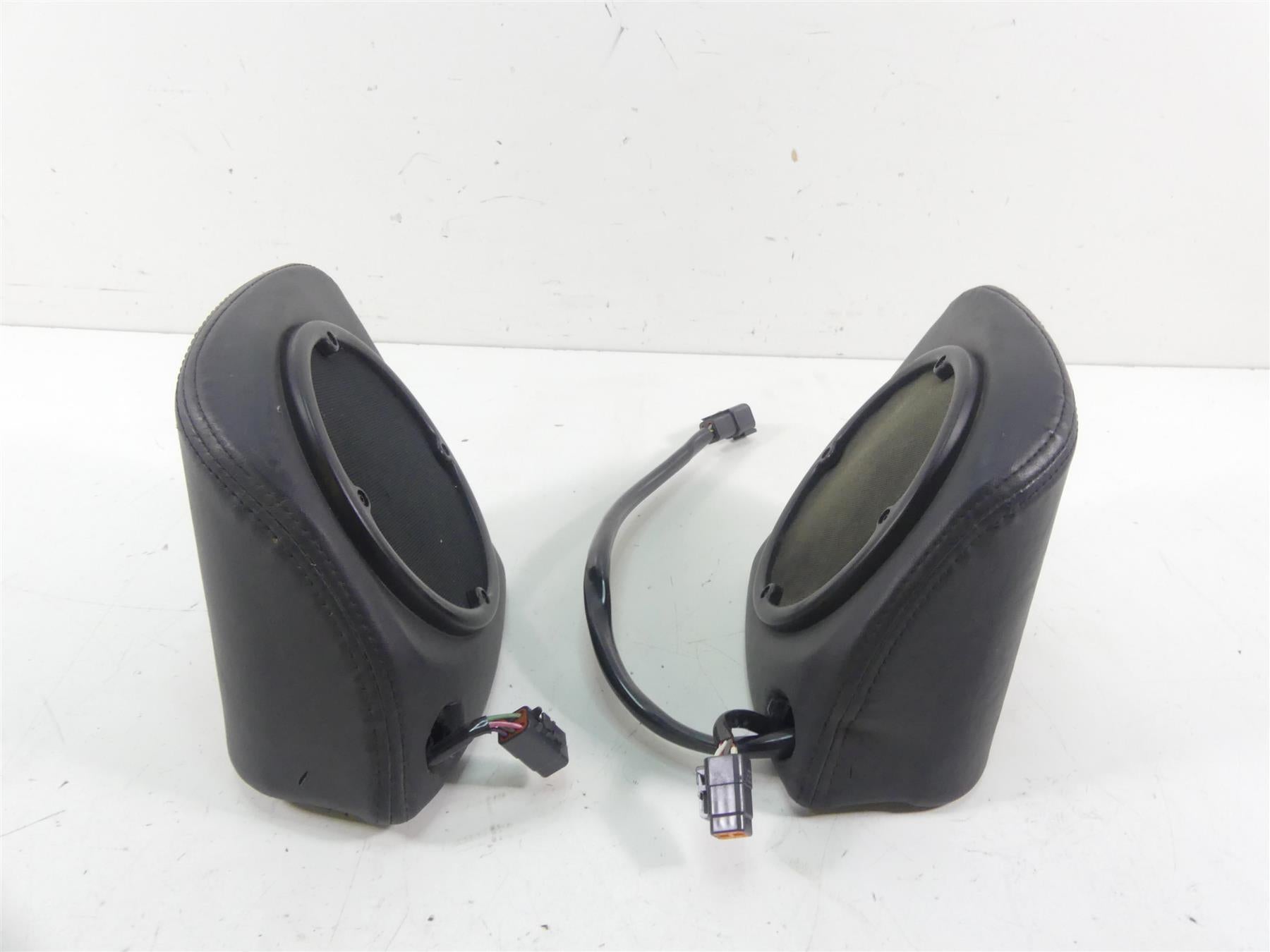 2007 Harley FLHTCU SE2 CVO Electra Glide Tour Pack Rear Speaker Set 76601-07A {{ shop.shopifyCountryName }} - Mototech271