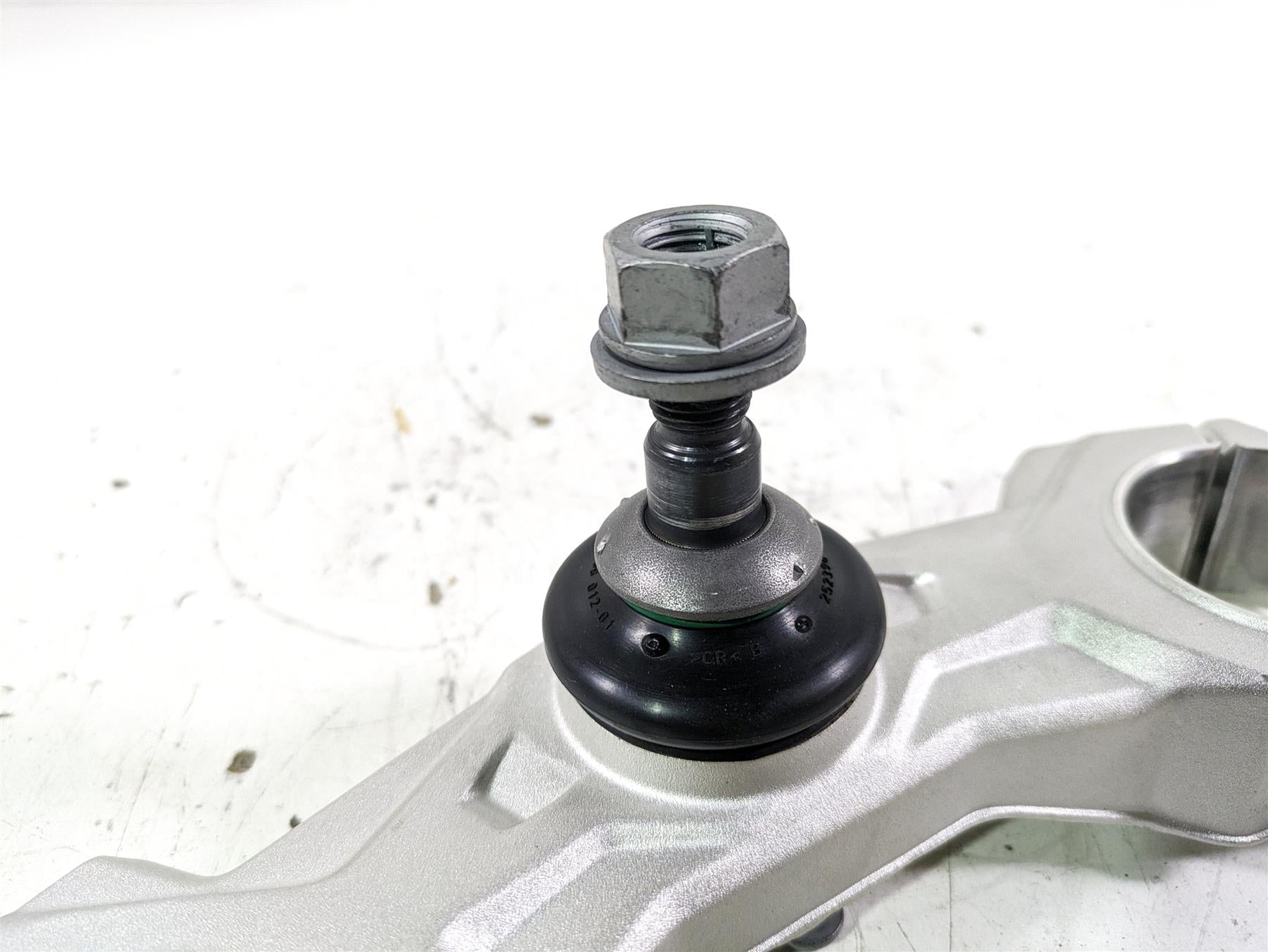 2022 BMW R1250 RT K052 Lower Triple Tree Steering Clamp 31429443338 {{ shop.shopifyCountryName }} - Mototech271