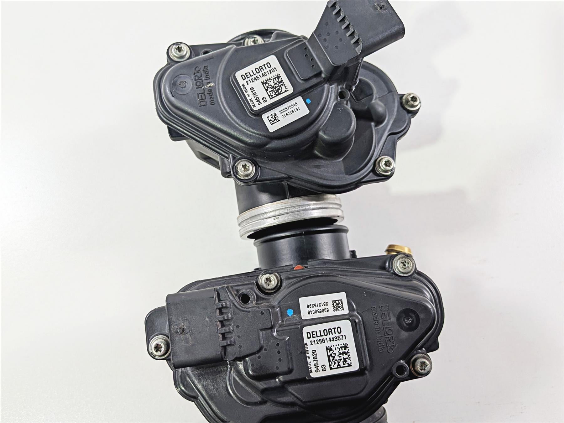 2023 BMW R nineT Scrambler K23 Throttle Body Bodies Set 13549457019 13549457020 {{ shop.shopifyCountryName }} - Mototech271