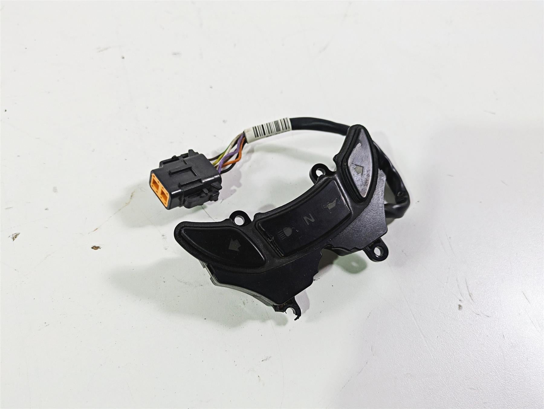 2008 Harley FLSTSB Cross Bones Indicator Instrument Lights Cracks 68545-08 {{ shop.shopifyCountryName }} - Mototech271