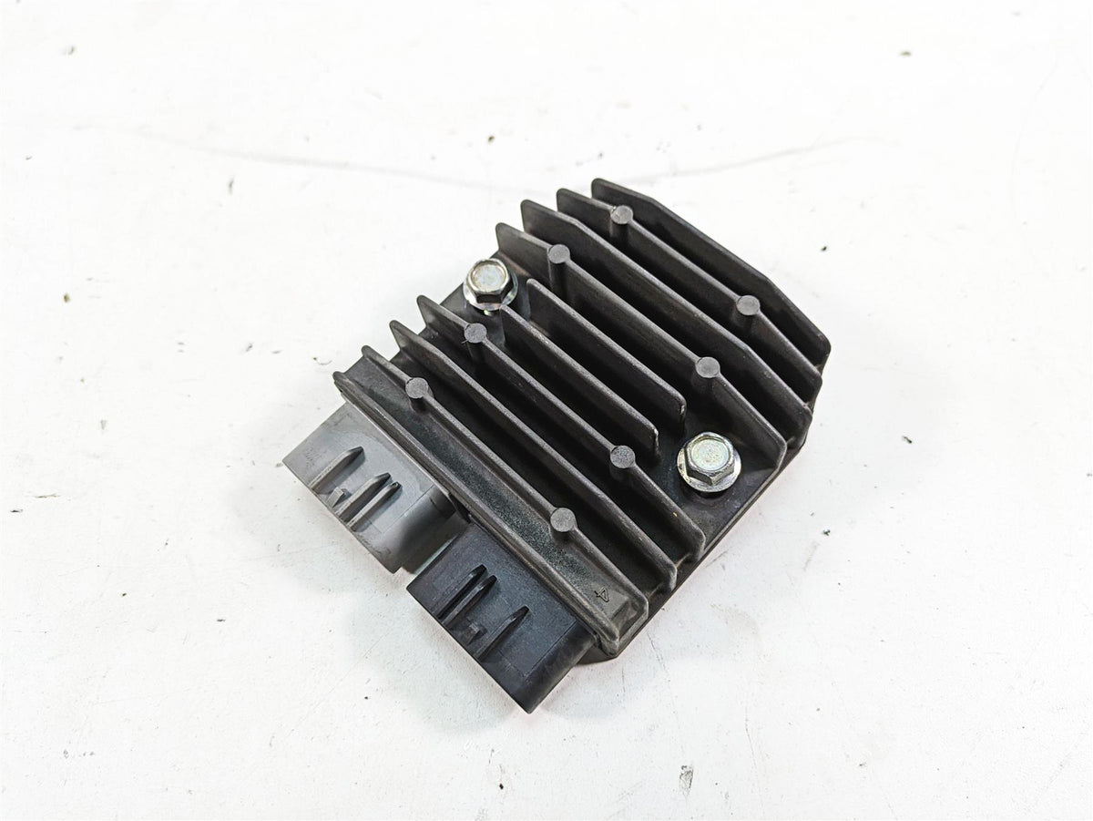 2007 Yamaha R1 YZFR1 Rectifier Voltage Regulator FH012AA 1D7-81960-00-00 {{ shop.shopifyCountryName }} - Mototech271