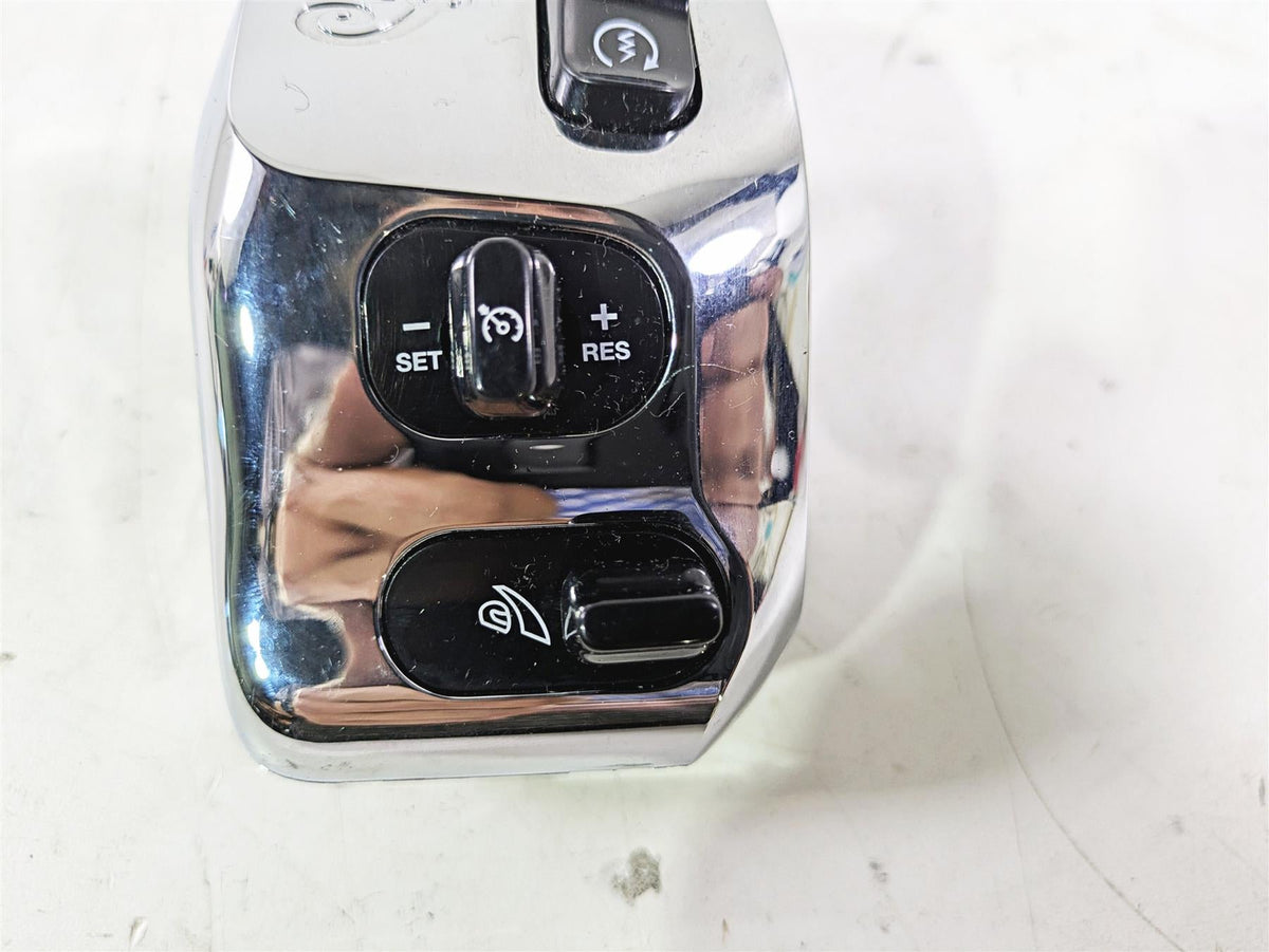 2018 Indian Chieftain Limited Chrome Right Hand Control Switch 4016911 4018445 {{ shop.shopifyCountryName }} - Mototech271