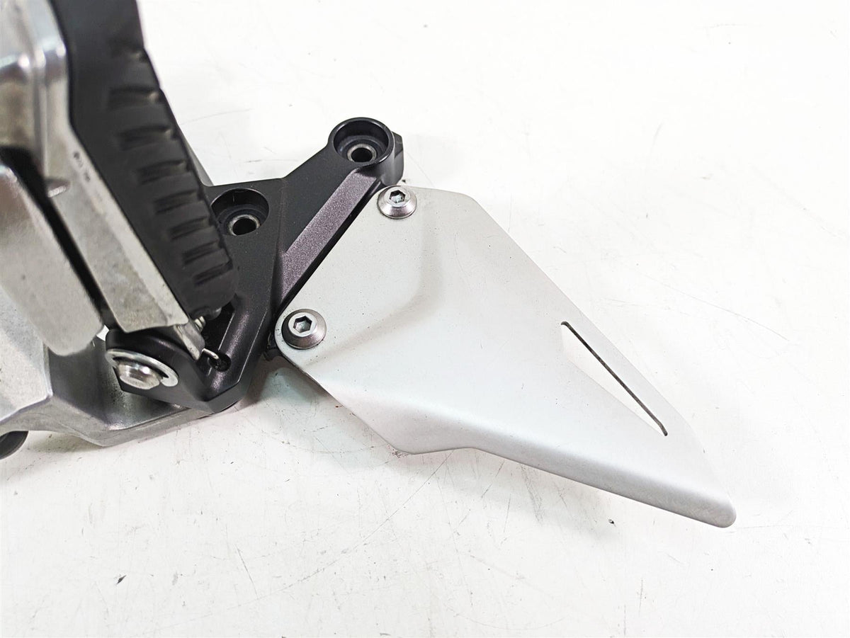 2018 Kawasaki ZX1002 Ninja H2 SX Left Front Footpeg & Shifter Set 35063-1418-46R {{ shop.shopifyCountryName }} - Mototech271