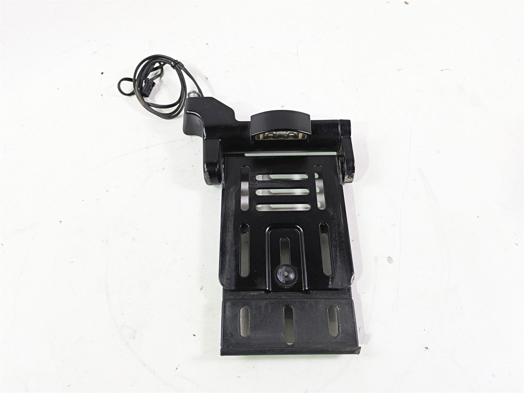 2016 Harley FXDWG Dyna Wide Glide Side License Plate Holder 60336-10 {{ shop.shopifyCountryName }} - Mototech271