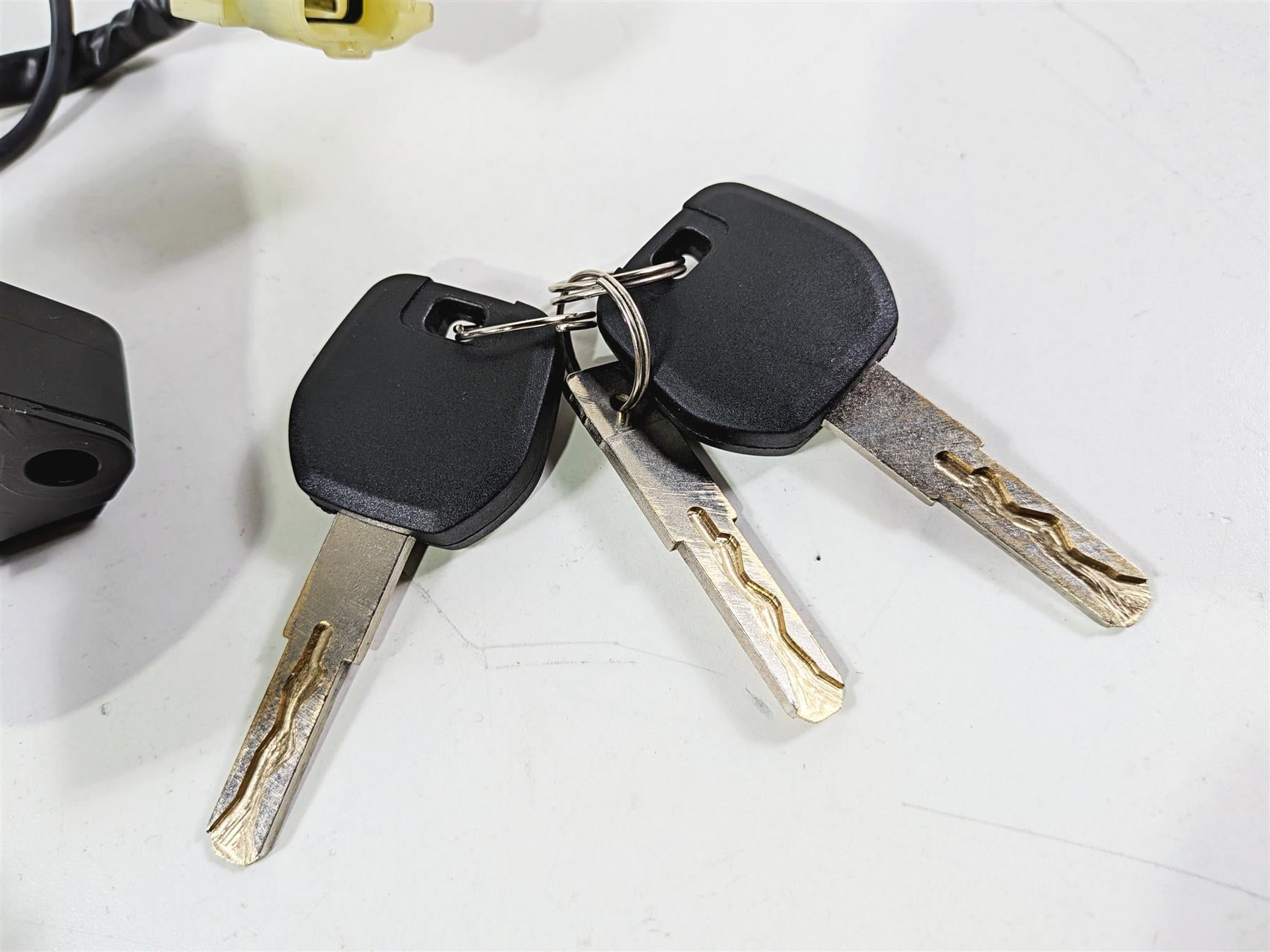2019 Ducati Panigale V4S V4 S Corse Ignition Switch Key Lock Set 59822131B {{ shop.shopifyCountryName }} - Mototech271