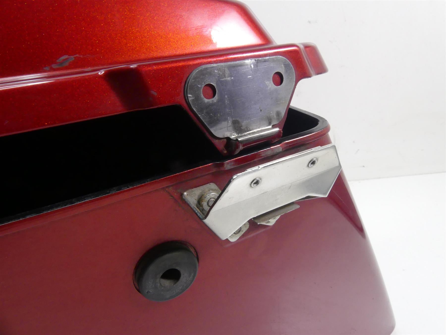 2012 Harley Touring FLHTK Electra Glide Right Saddlebag Saddle Bag 90752-93 {{ shop.shopifyCountryName }} - Mototech271