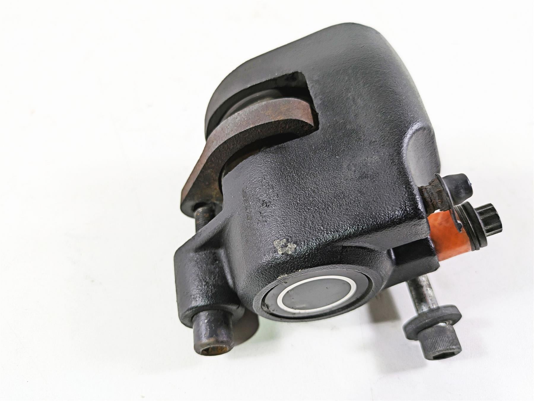 2008 Harley FLSTSB Cross Bones Front Brake Caliper 44079-97C {{ shop.shopifyCountryName }} - Mototech271