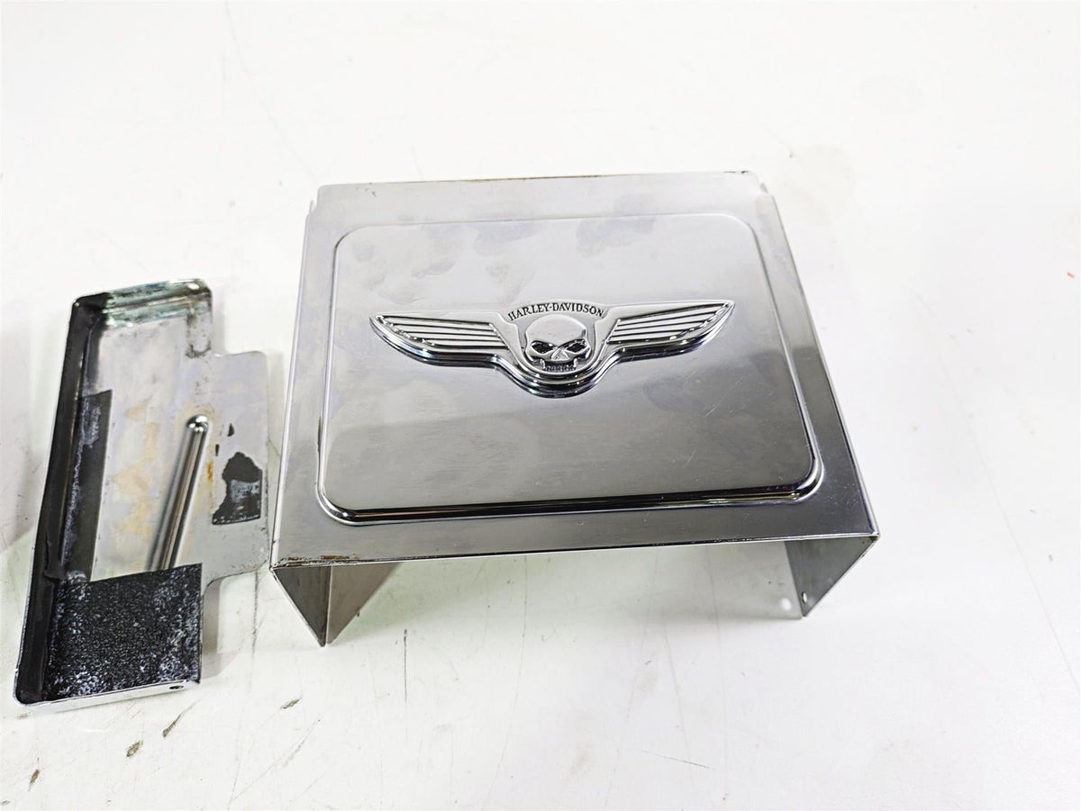 2002 Harley Dyna FXDL Low Rider Battery Tray Box & Skull Chrome Cover 66375-97 {{ shop.shopifyCountryName }} - Mototech271